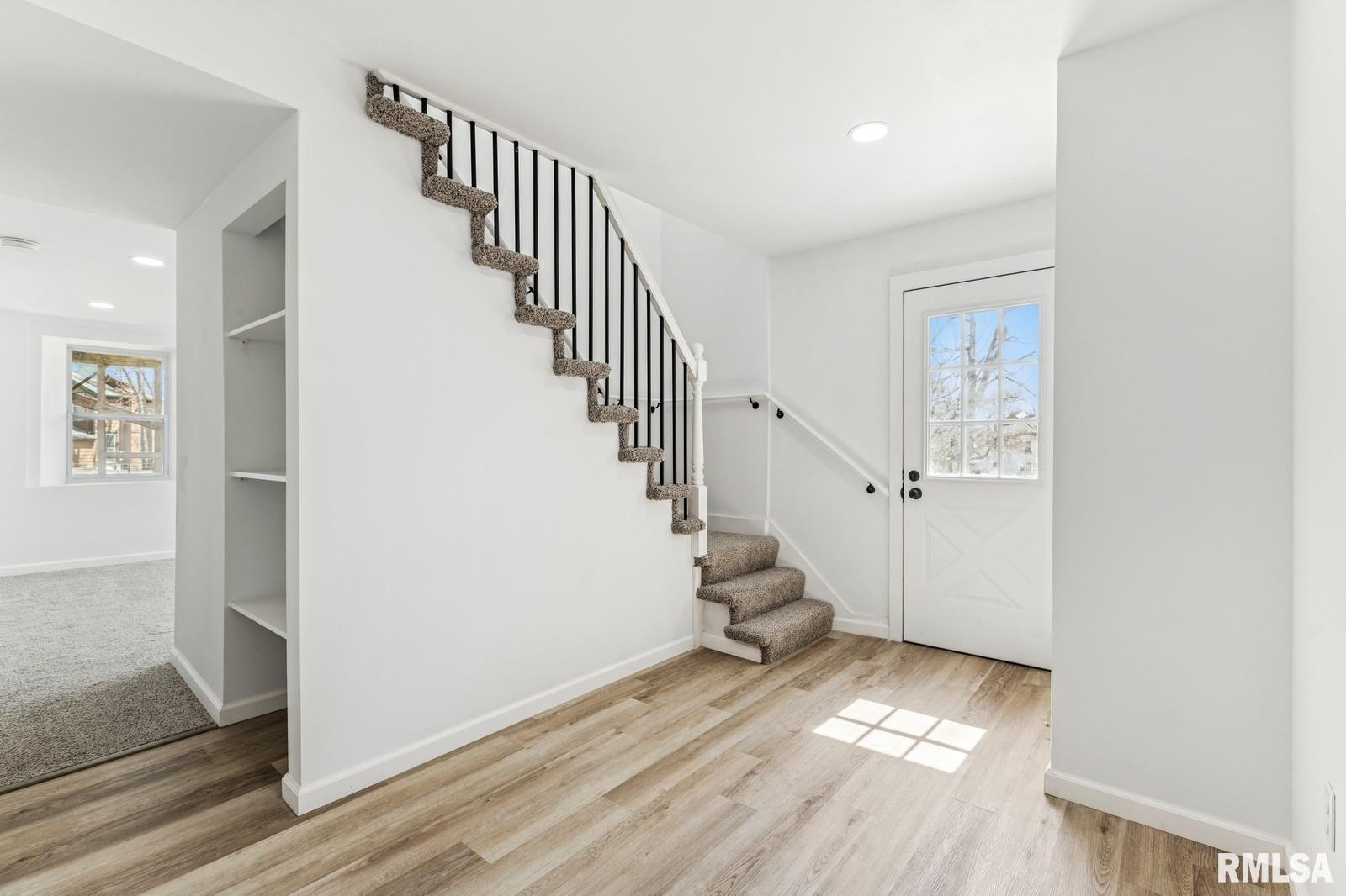 325 S Bluff Boulevard, Clinton, Iowa image 30