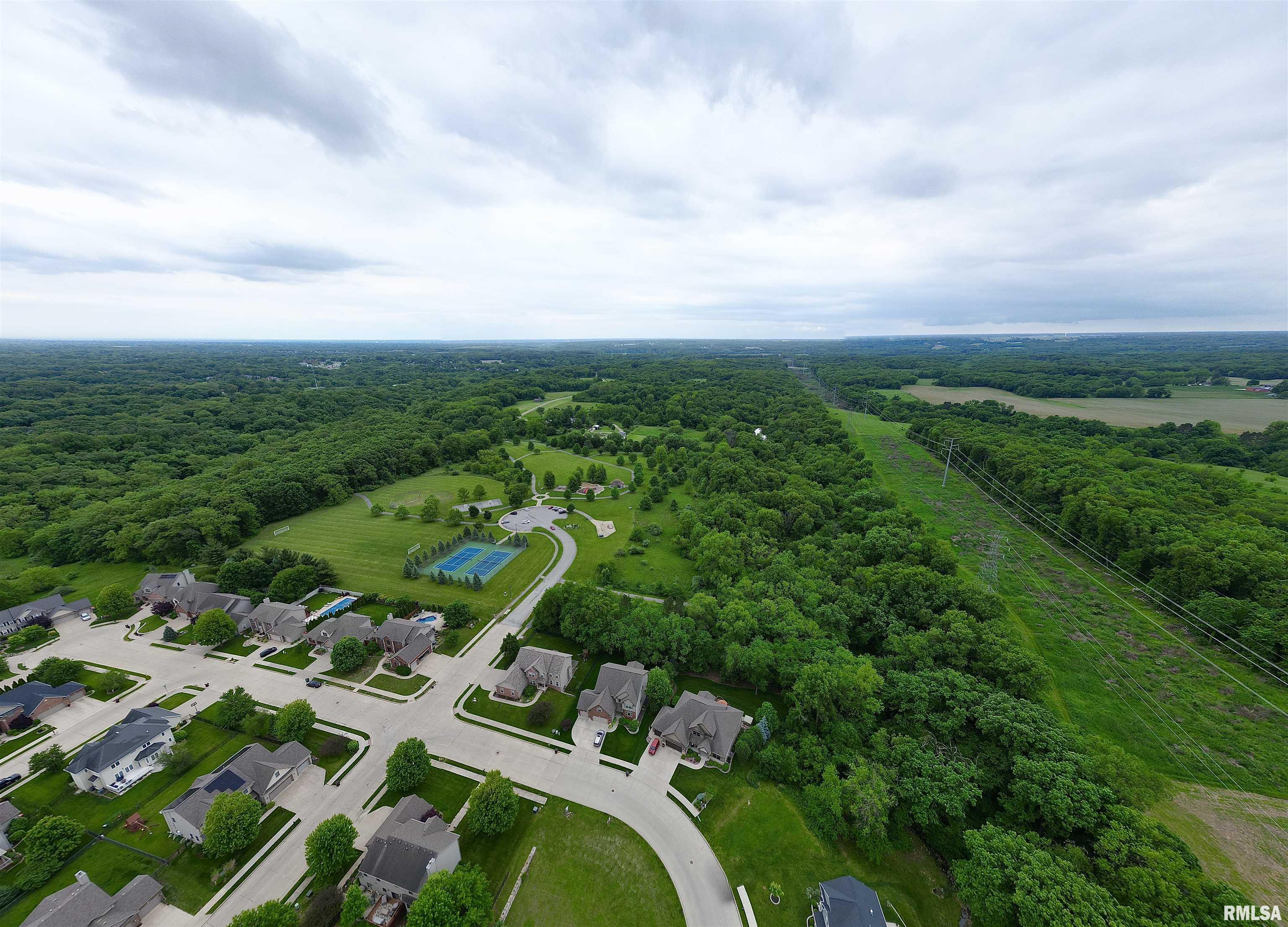 6711 N Water Oak Drive, Edwards, Illinois image 9