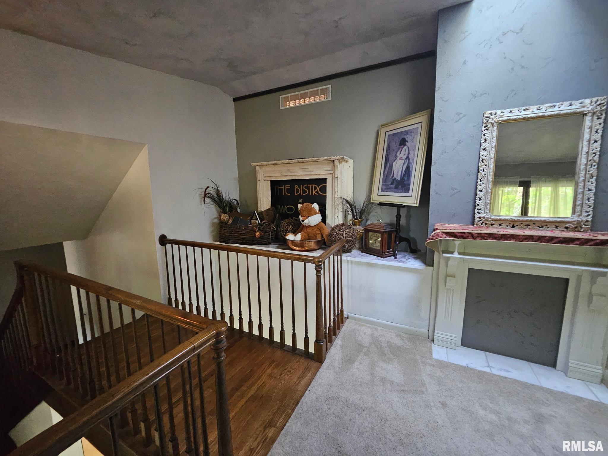 9 Oakwood Drive, Springfield, Illinois image 18