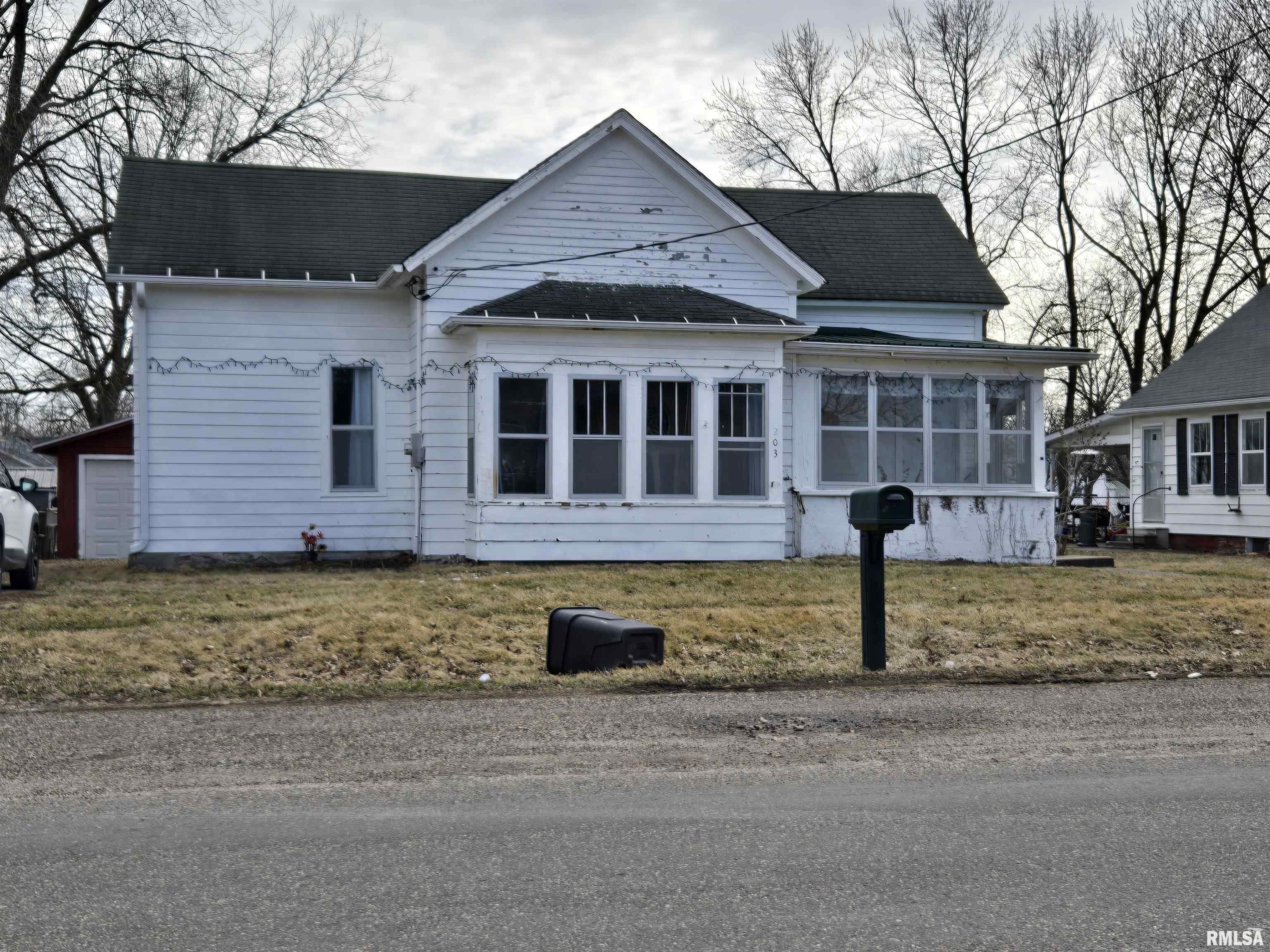 203 E Main Street, Clayton, Illinois image 1