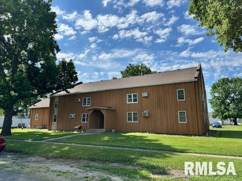 Photo of 102 ELM Street, Dawson, IL 62520 (MLS # CA1041847)