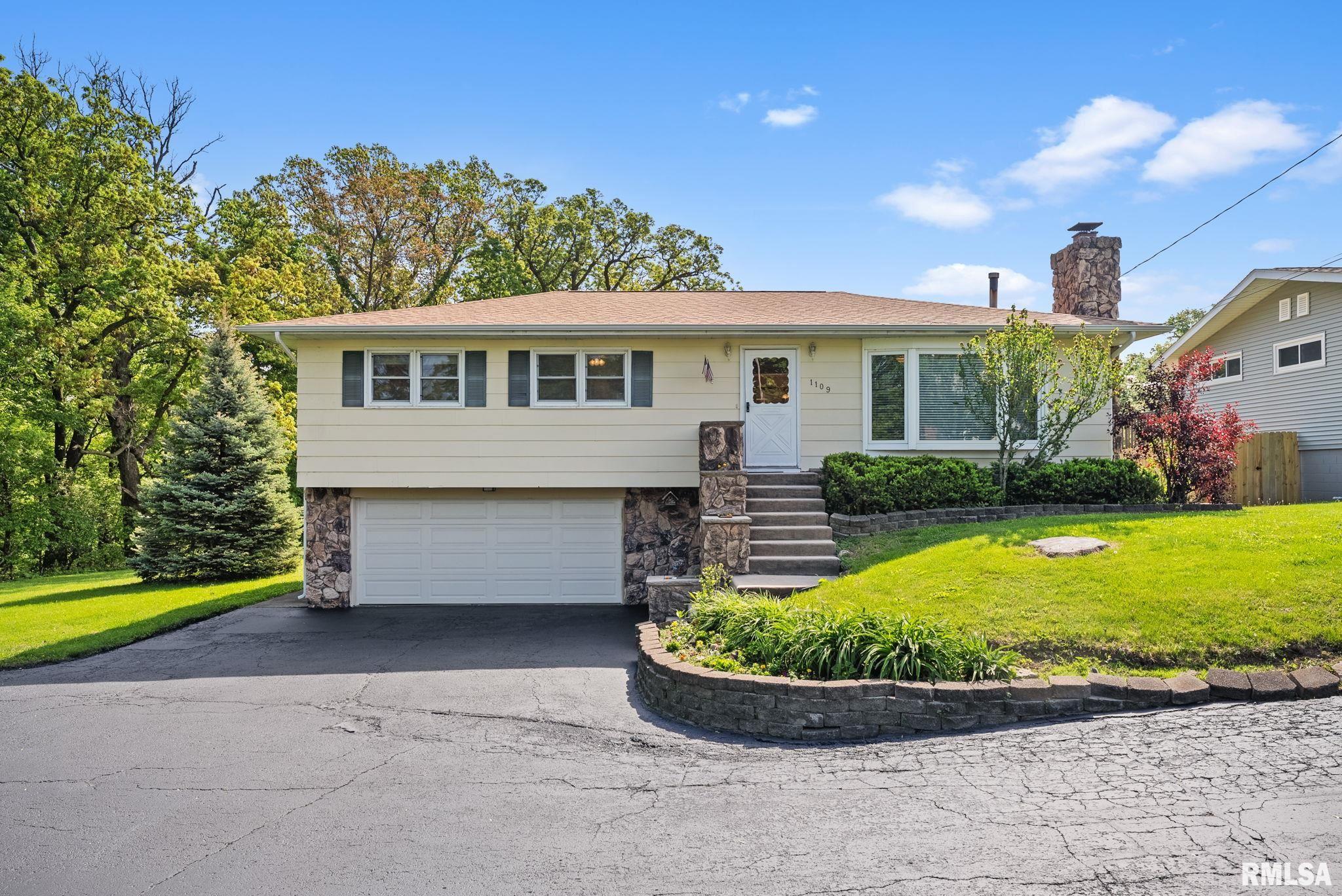 1109 33rd Street, Bettendorf, Iowa image 1