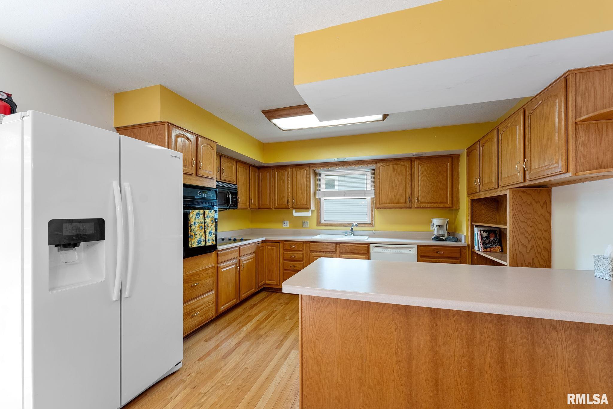1109 33rd Street, Bettendorf, Iowa image 8