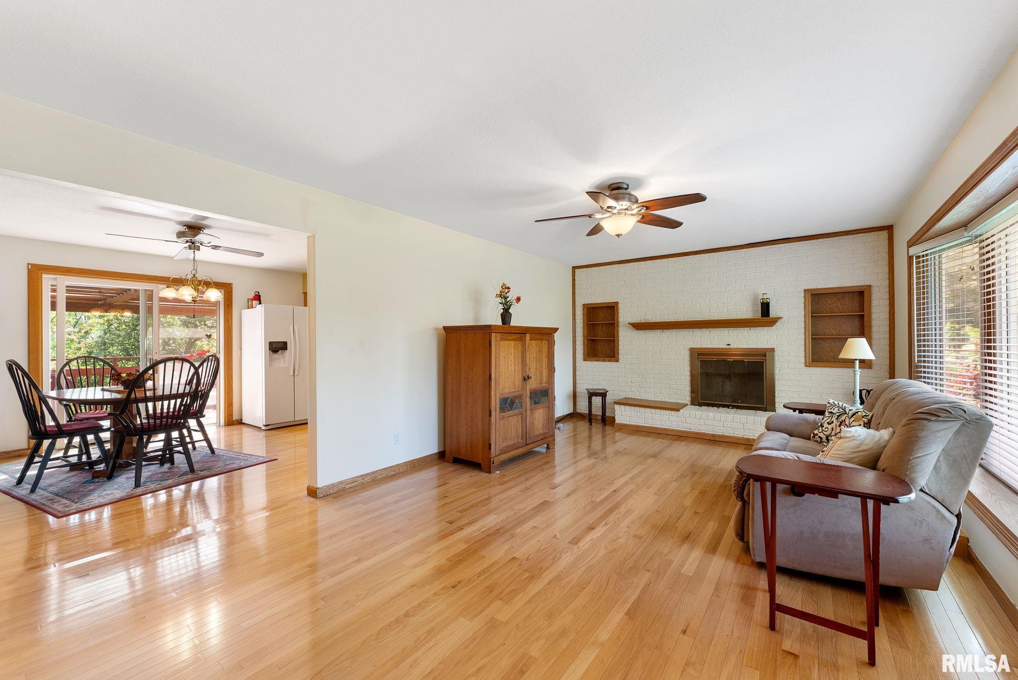 1109 33rd Street, Bettendorf, Iowa image 23