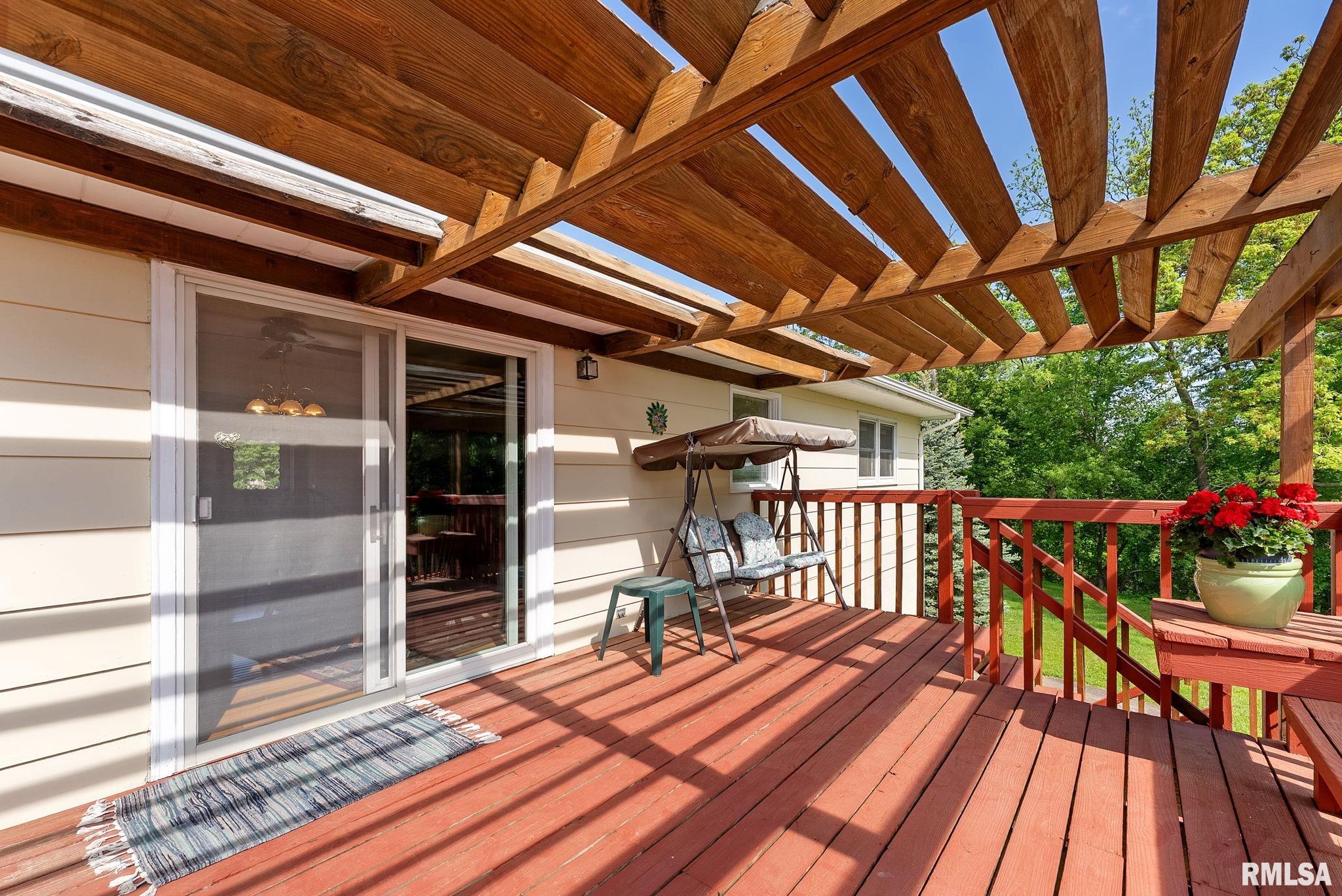 1109 33rd Street, Bettendorf, Iowa image 24