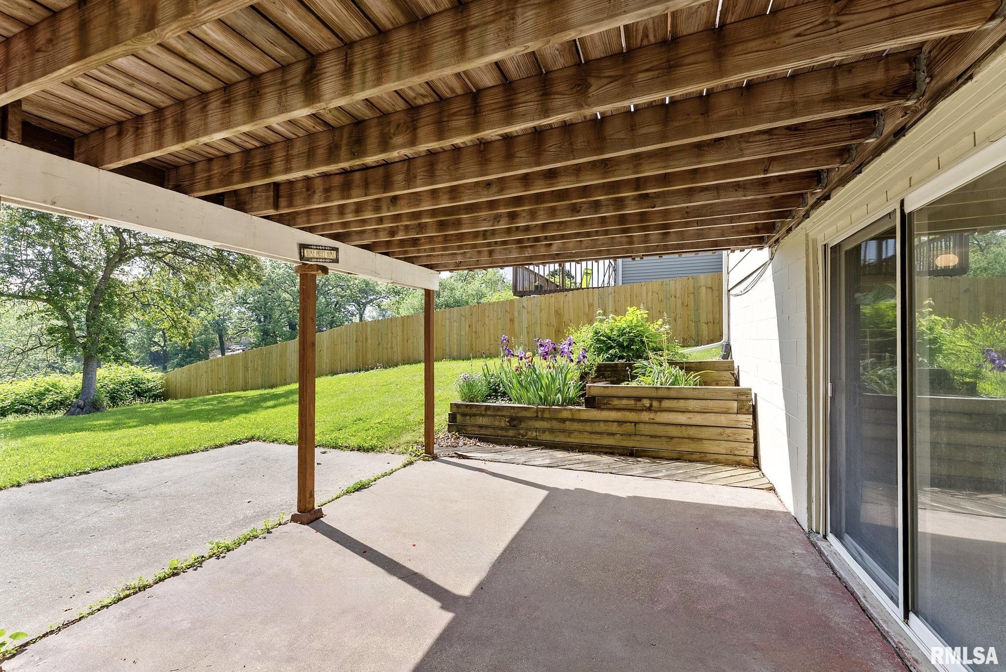 1109 33rd Street, Bettendorf, Iowa image 22