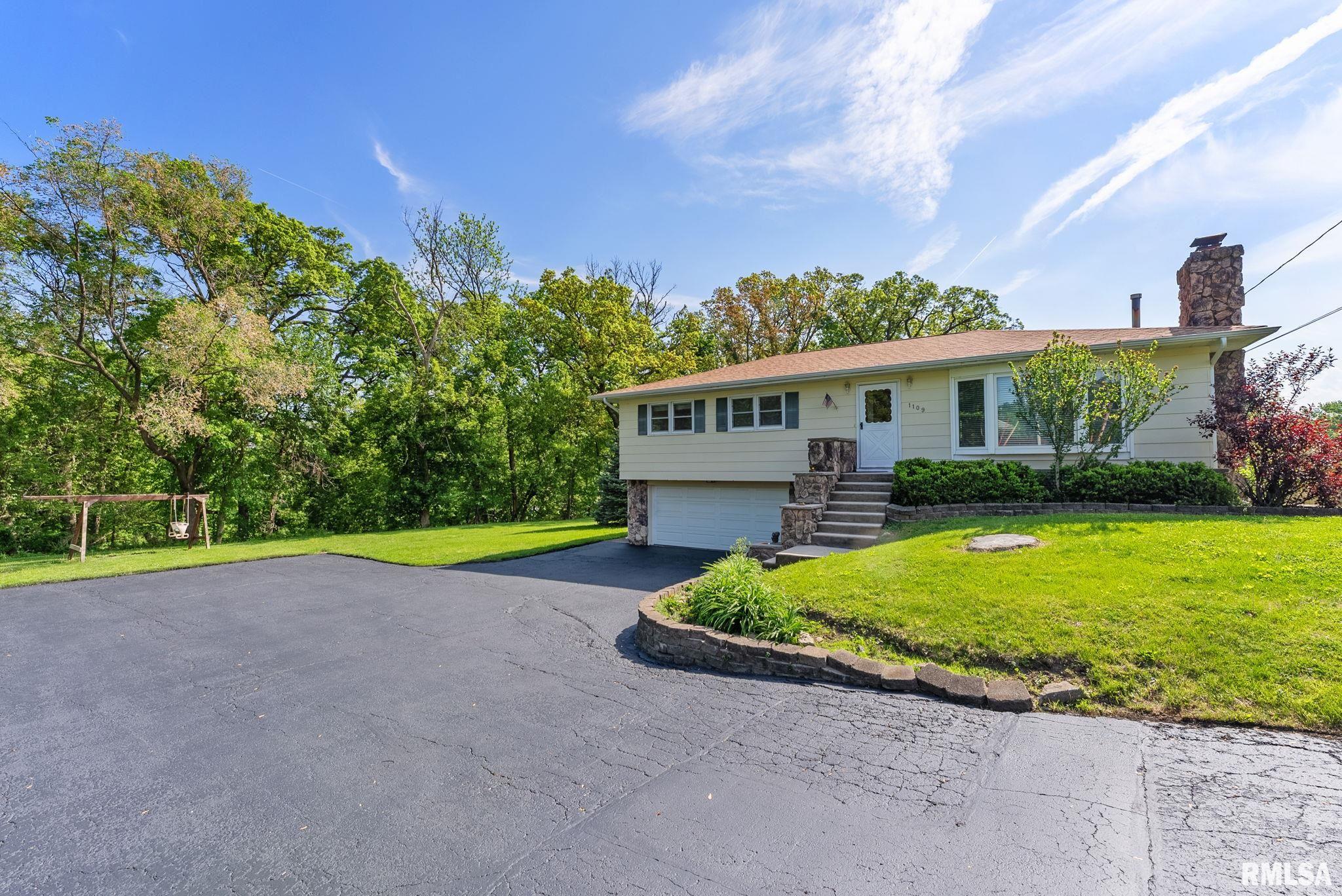 1109 33rd Street, Bettendorf, Iowa image 28