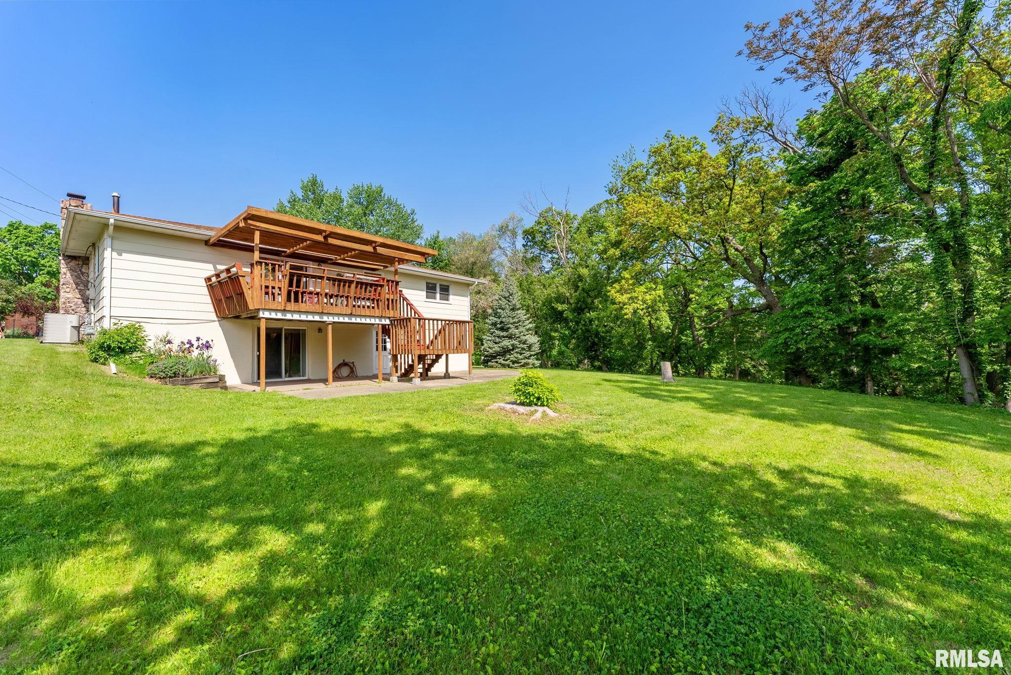1109 33rd Street, Bettendorf, Iowa image 4