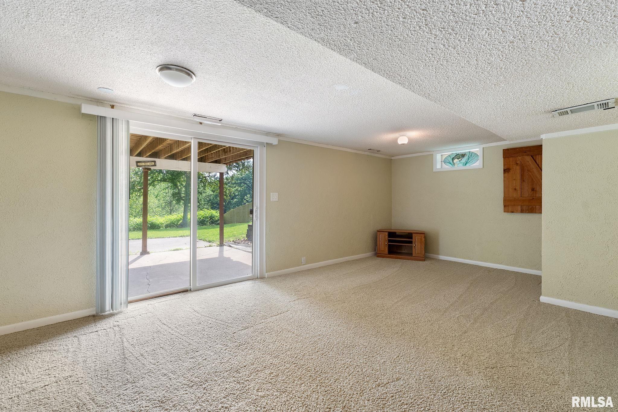 1109 33rd Street, Bettendorf, Iowa image 17