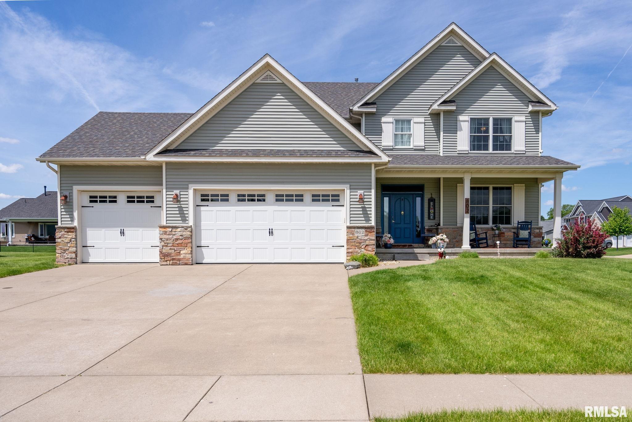 802 Stonebridge Circle, Eldridge, Iowa image 1