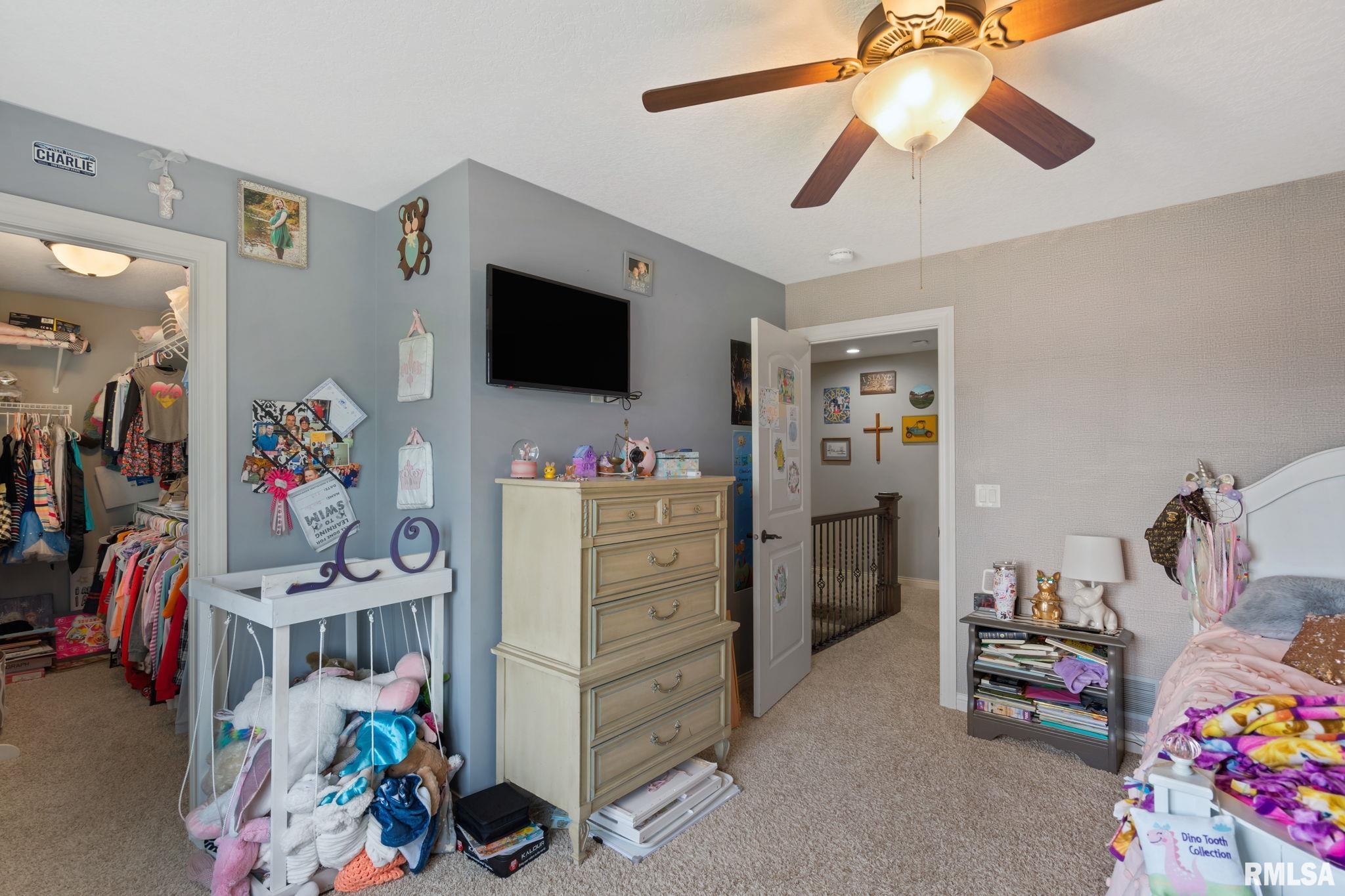802 Stonebridge Circle, Eldridge, Iowa image 35