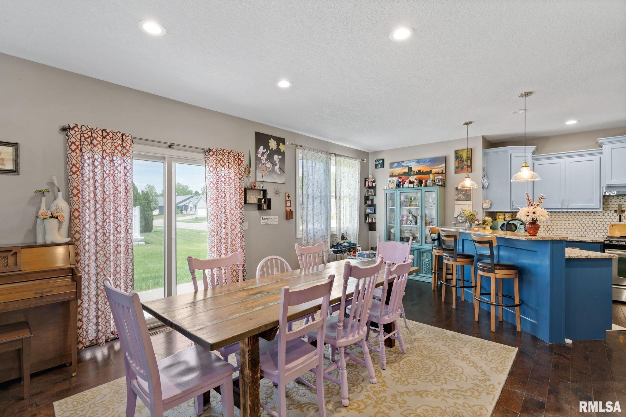 802 Stonebridge Circle, Eldridge, Iowa image 20