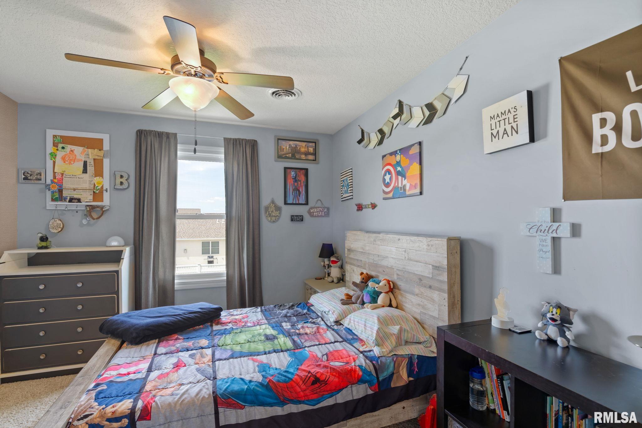 802 Stonebridge Circle, Eldridge, Iowa image 33