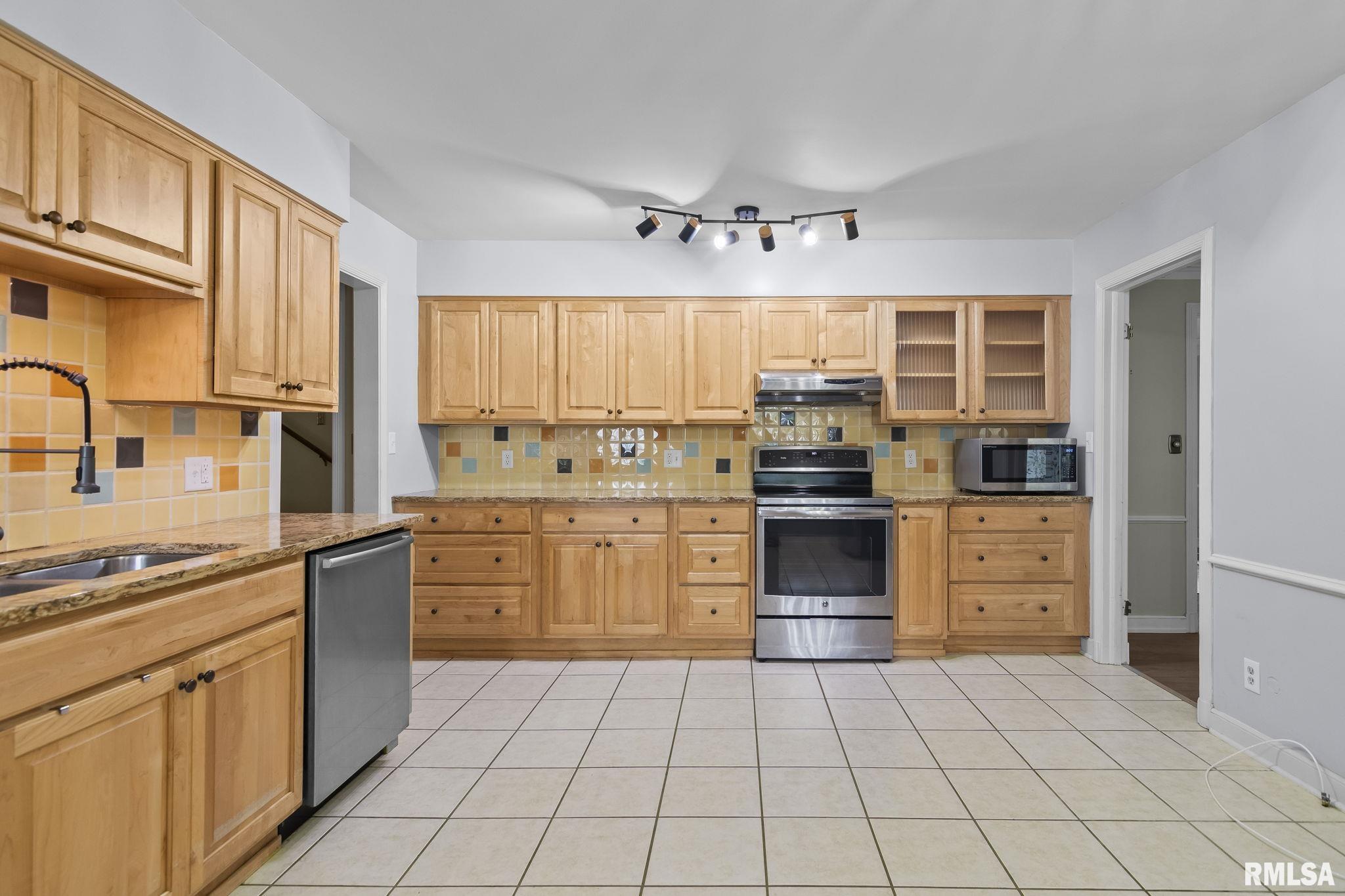2236 Warson Road, Springfield, Illinois image 12