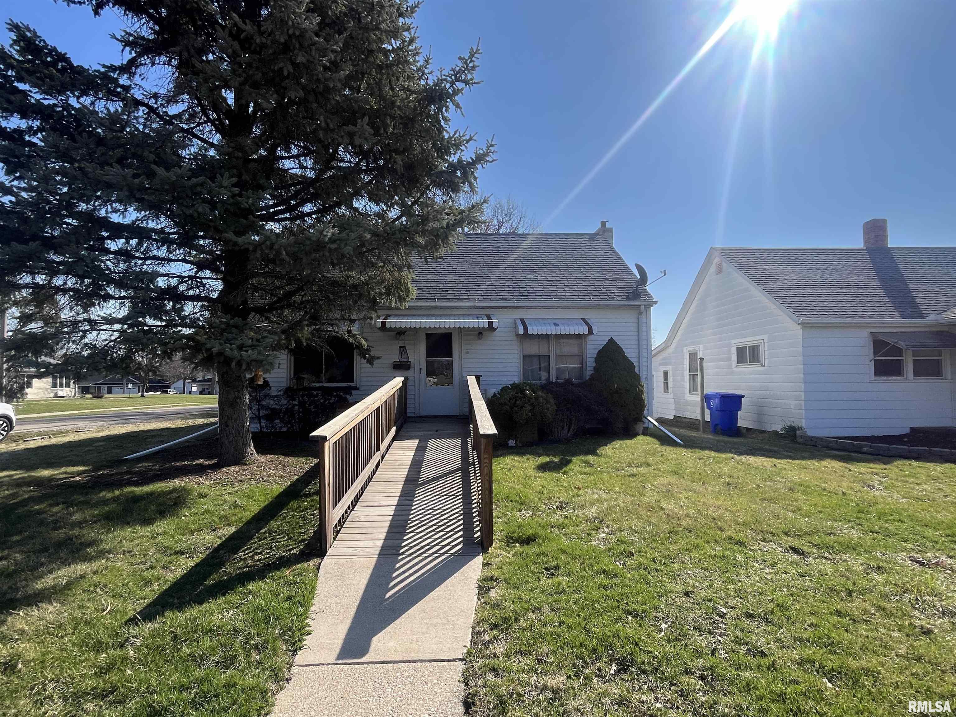 430 Ross Street, Kewanee, Illinois image 2