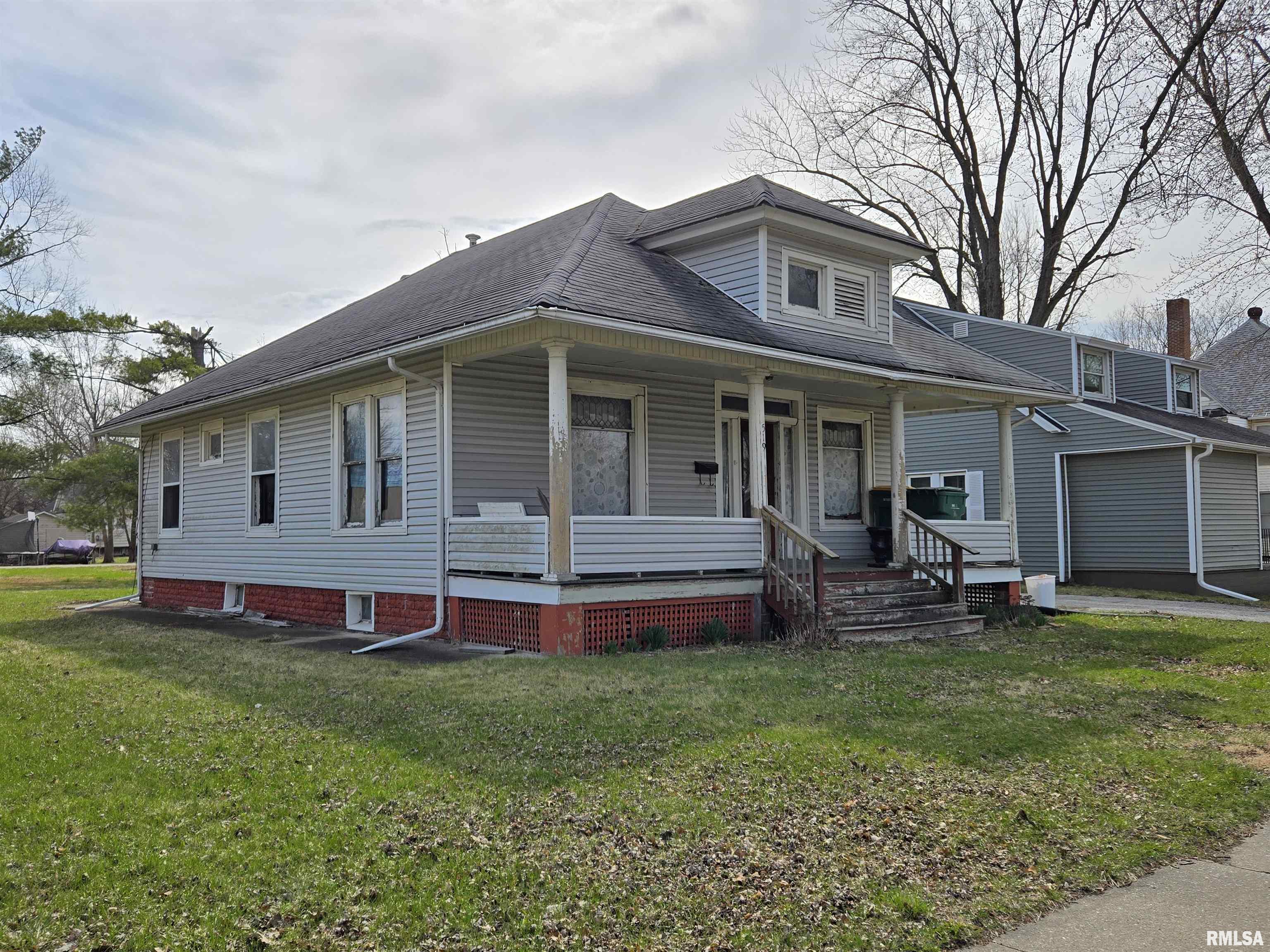 519 N Johnson Street, Macomb, Illinois image 1