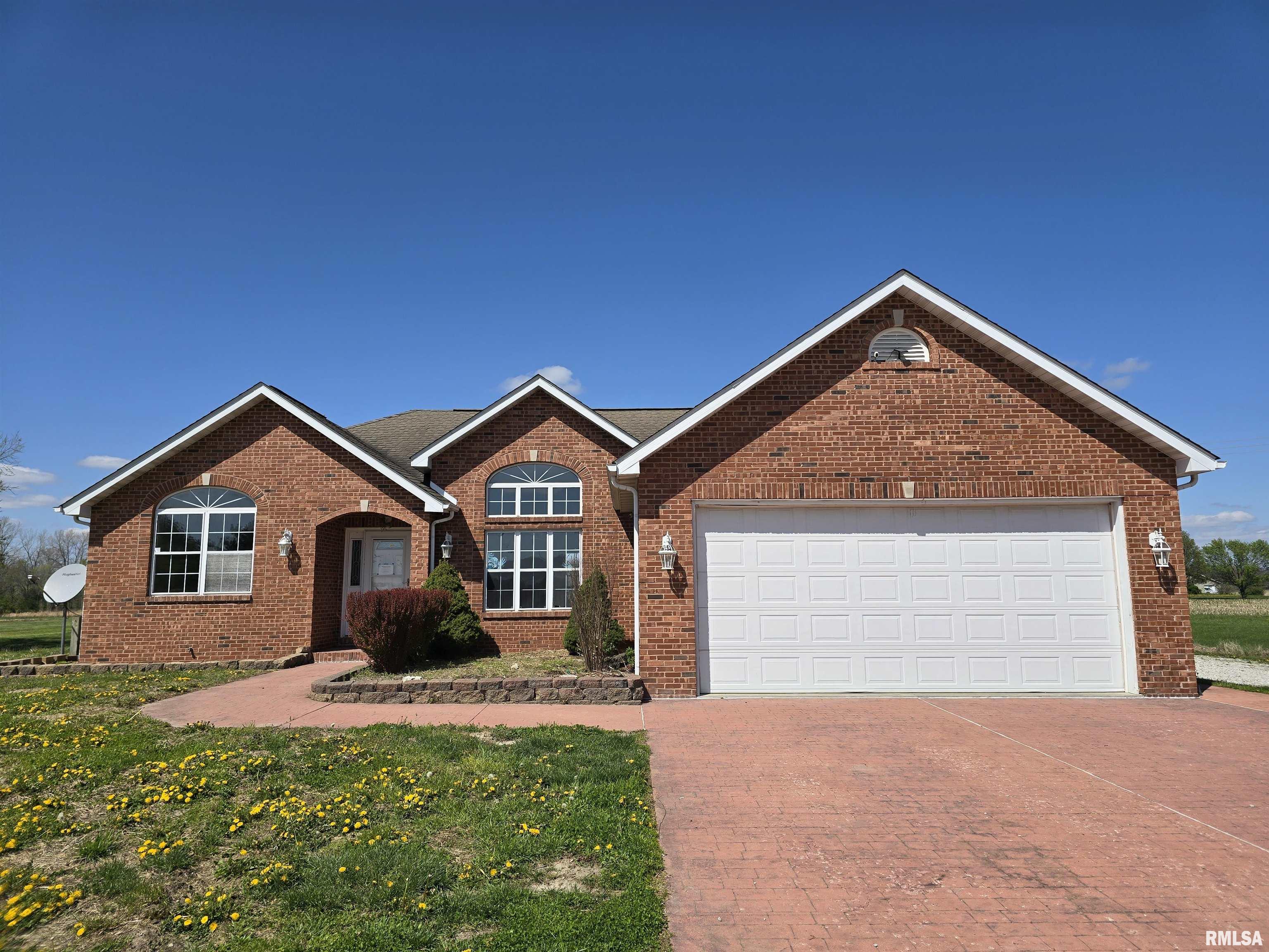 8863 New Athens Darmstadt Road, New Athens, Illinois image 1