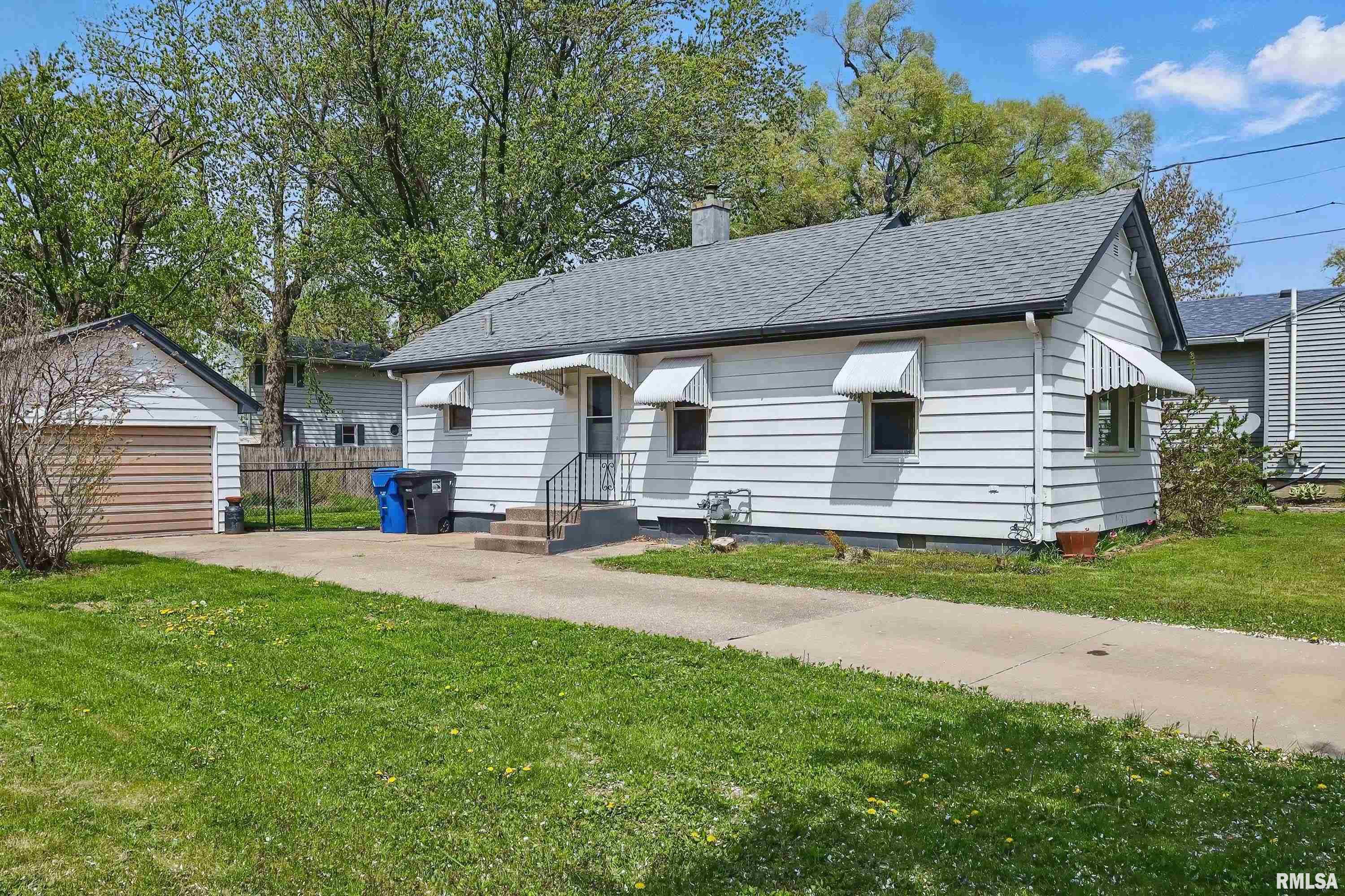 3303 40th Street, Moline, Illinois image 2