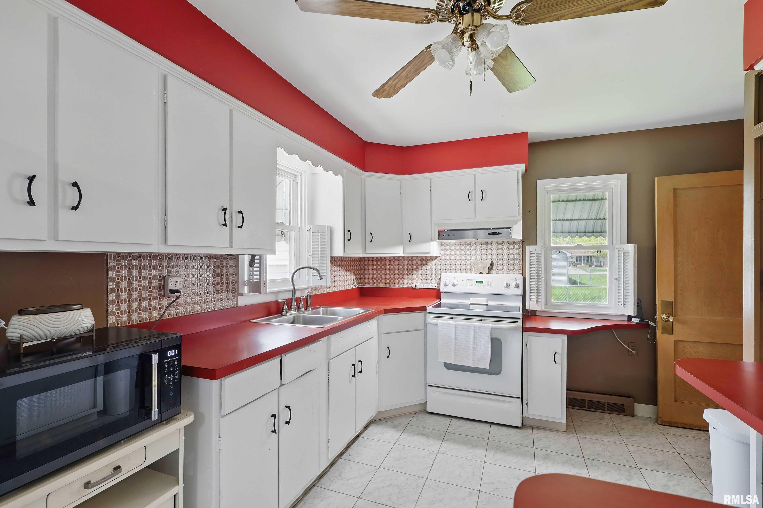 3303 40th Street, Moline, Illinois image 7