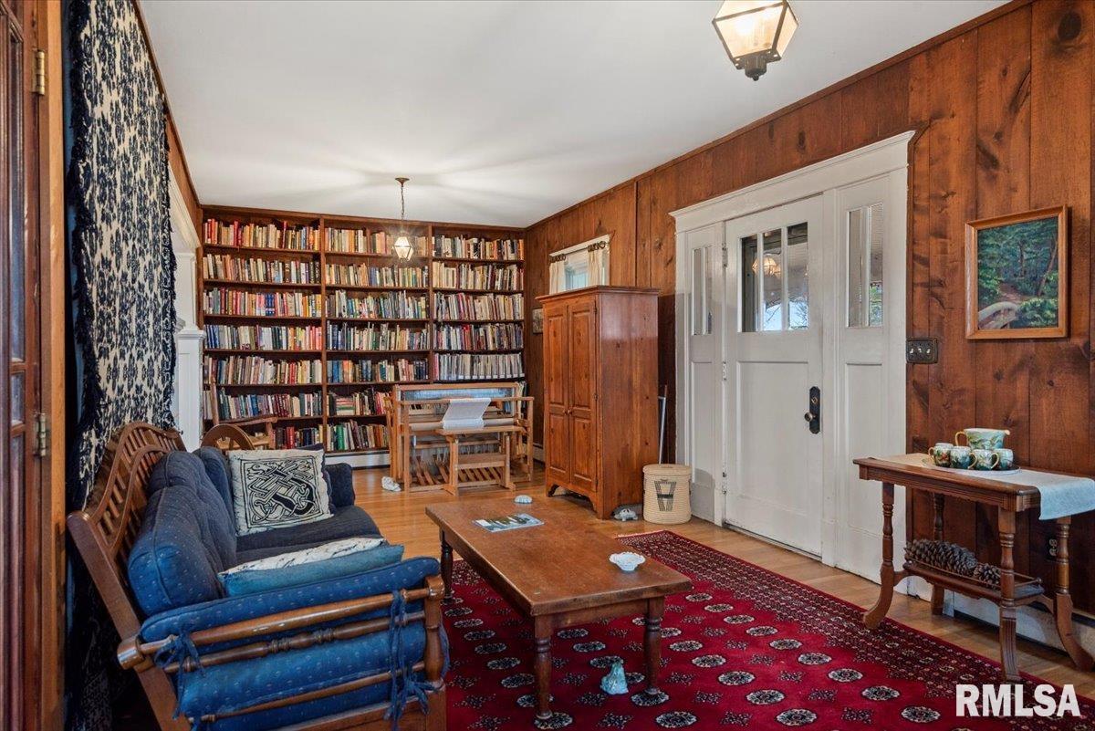 2282 Hog Barn Road, Ashland, Illinois image 9