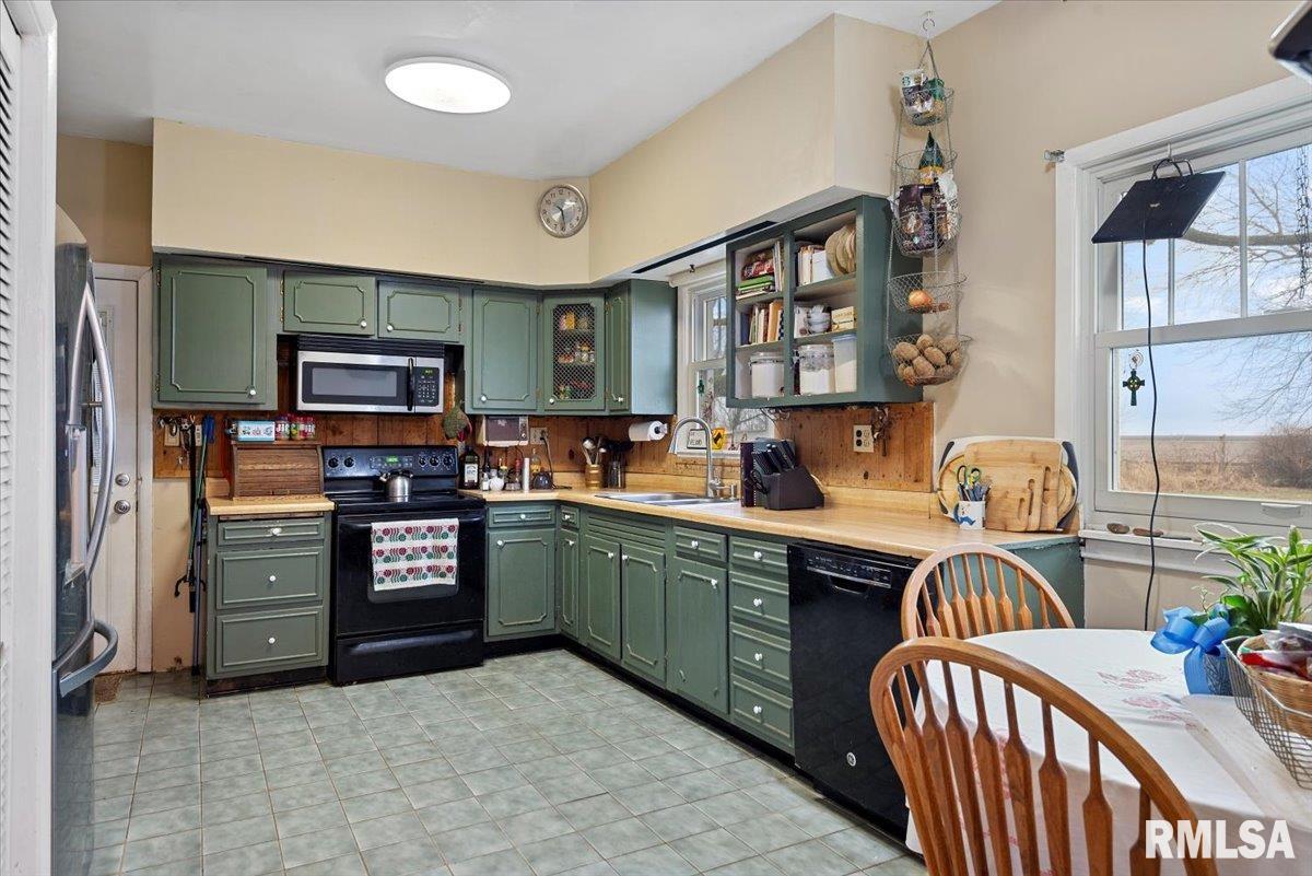 2282 Hog Barn Road, Ashland, Illinois image 16