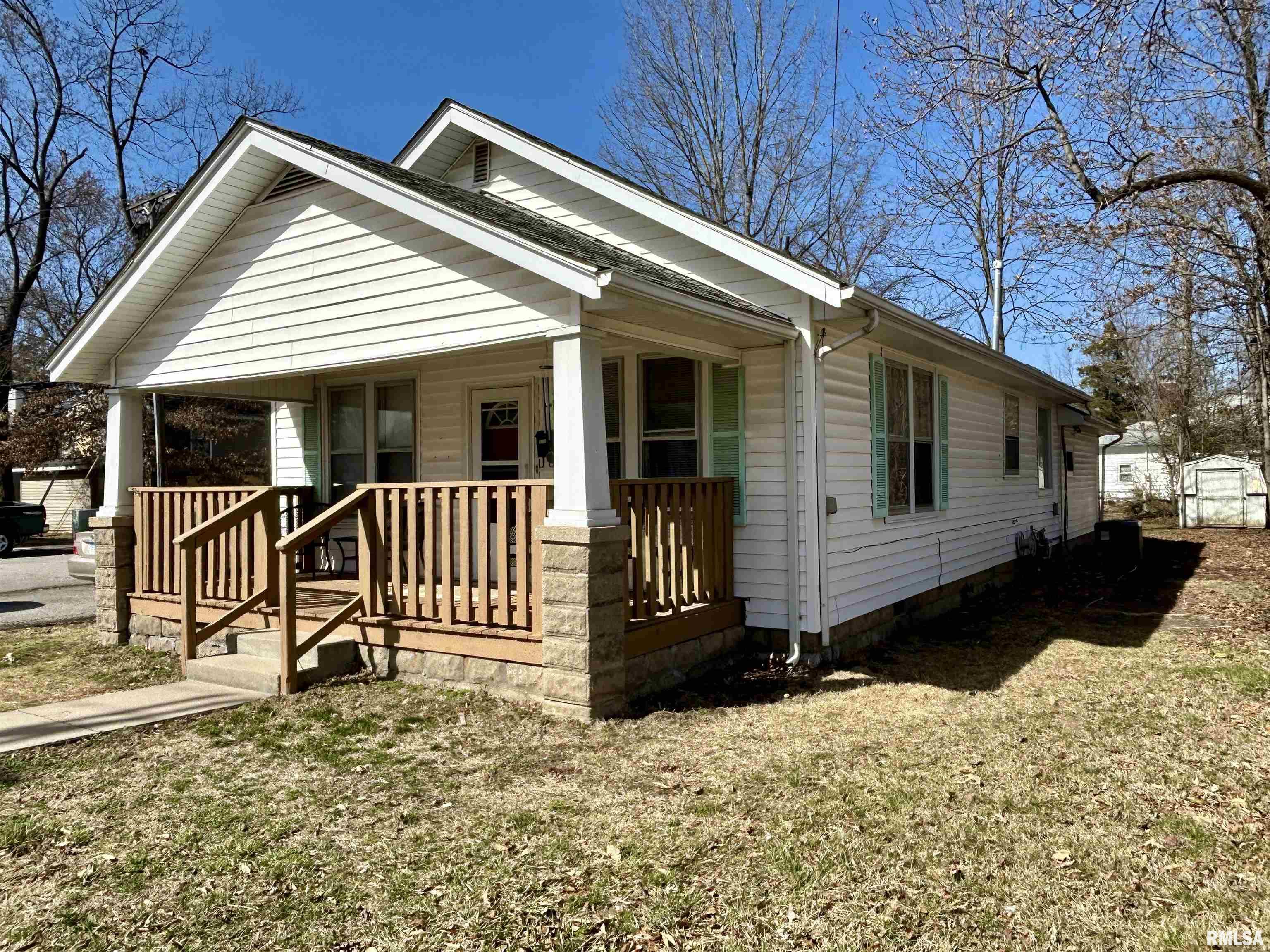 912 W Mill Street, Carbondale, Illinois image 2