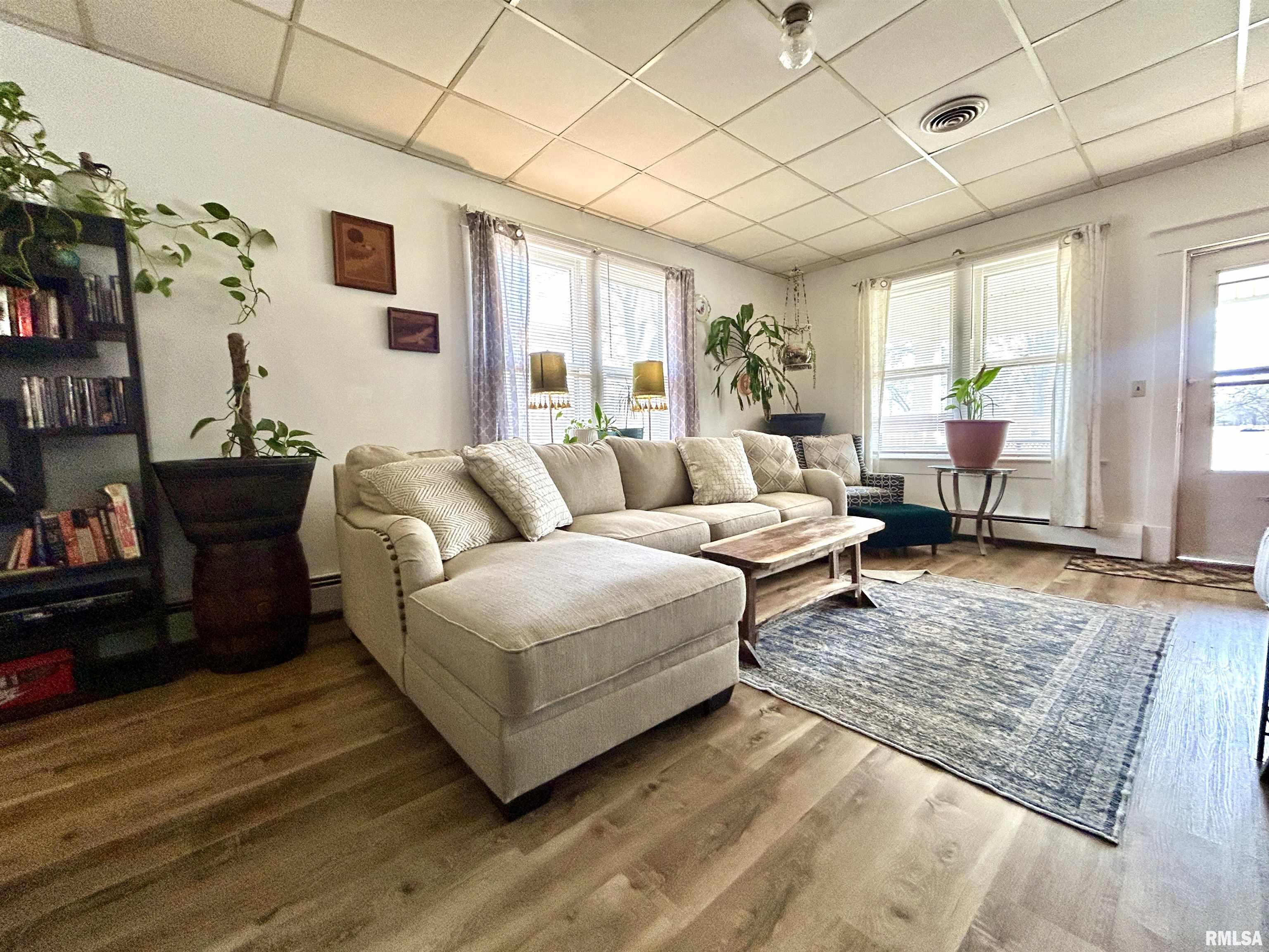 912 W Mill Street, Carbondale, Illinois image 3