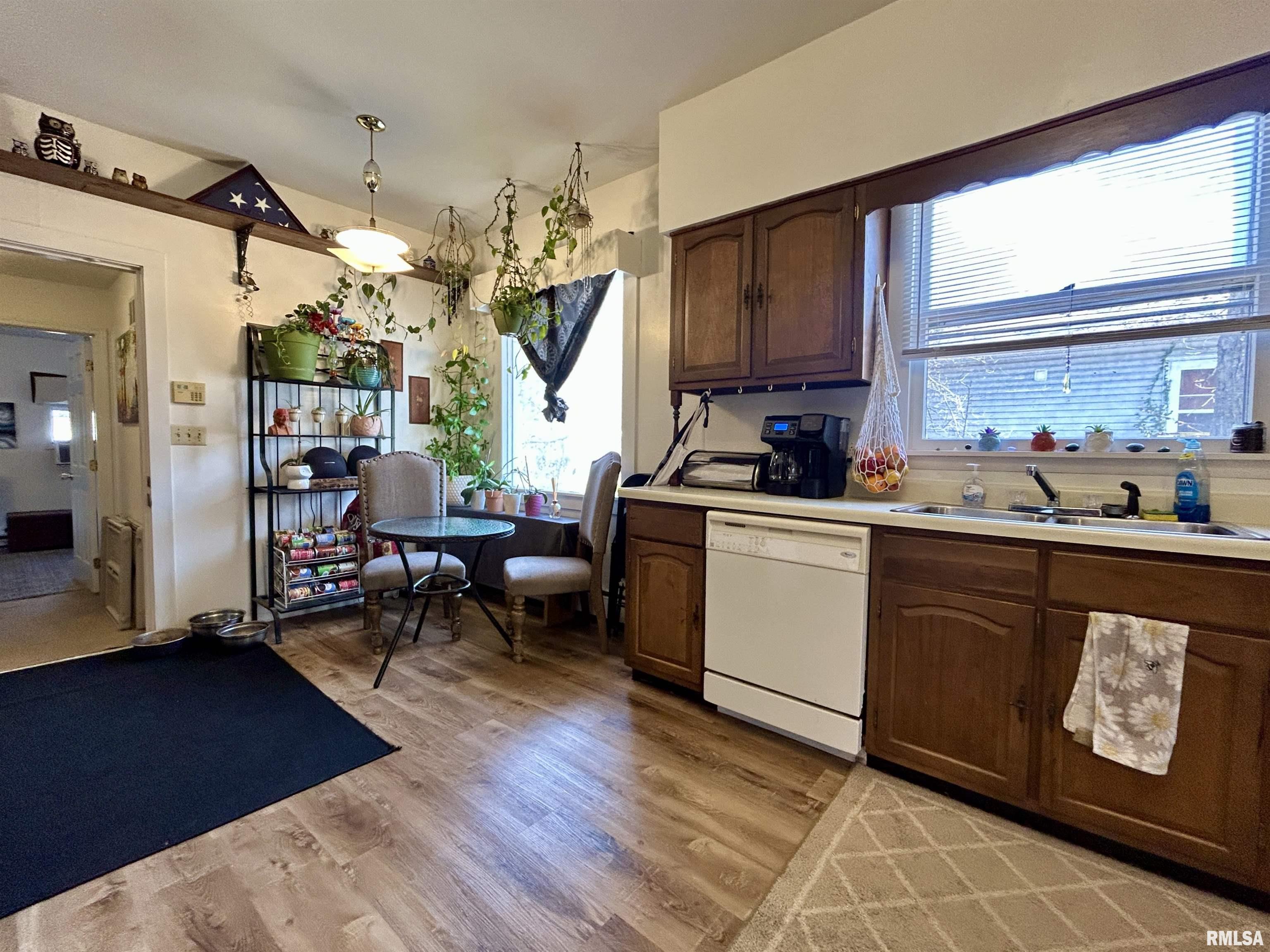 912 W Mill Street, Carbondale, Illinois image 8
