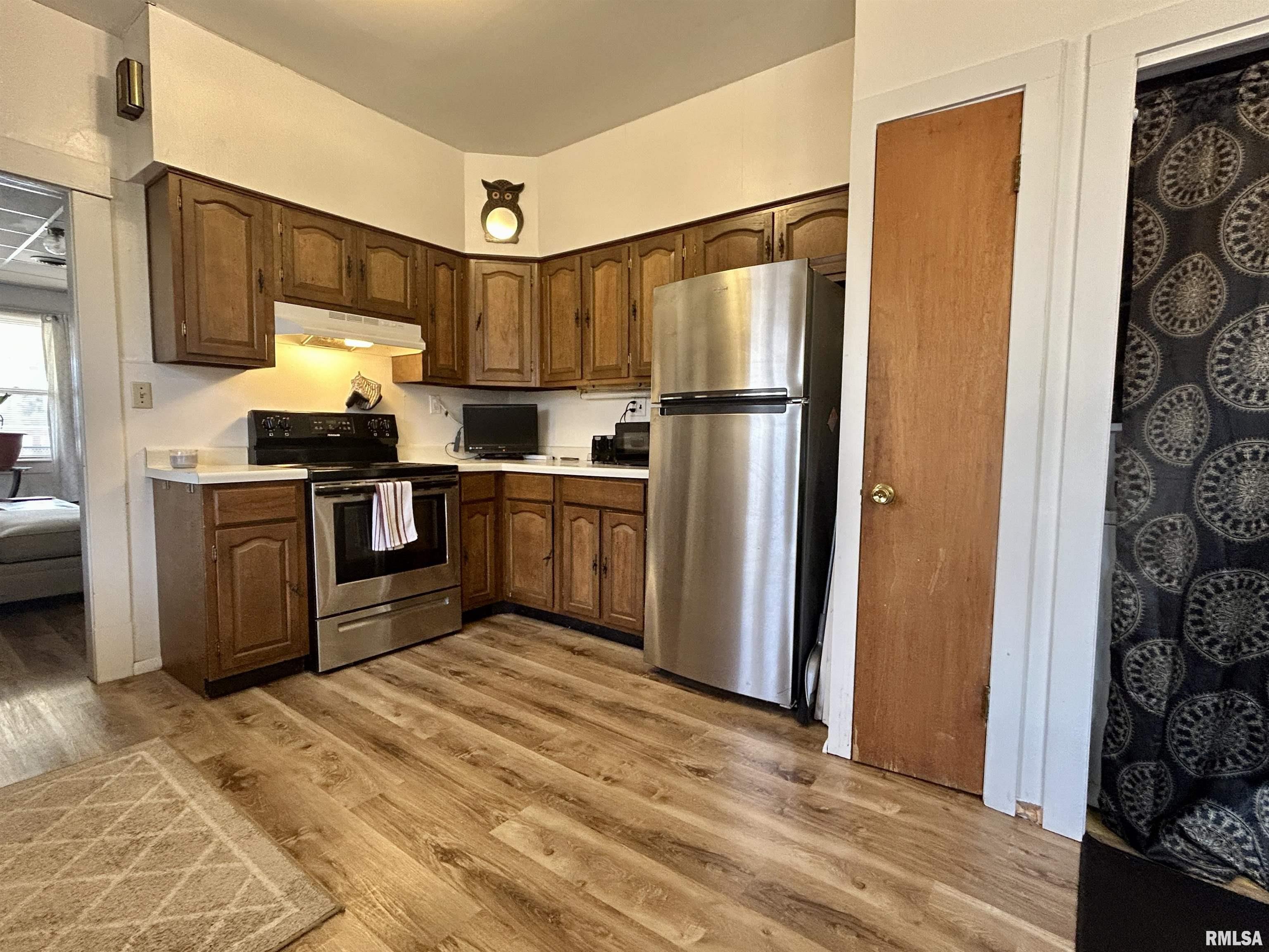 912 W Mill Street, Carbondale, Illinois image 7