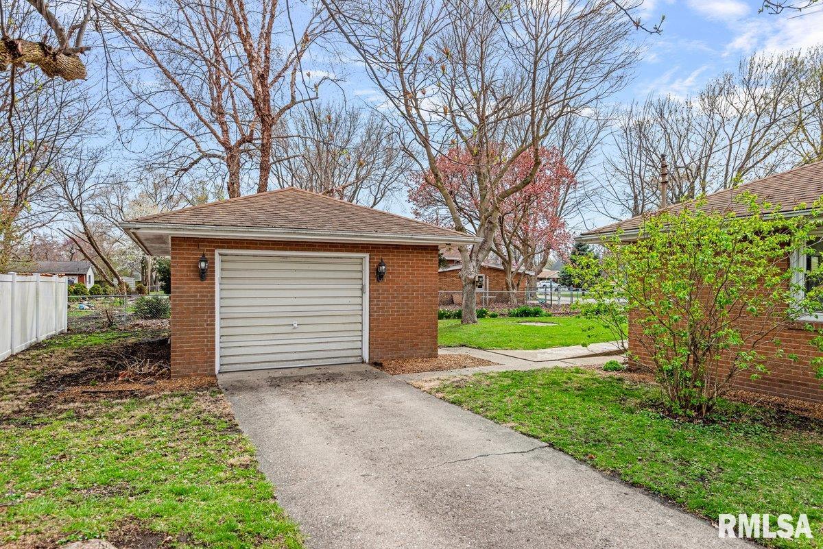 601 E Gibson Street, New Berlin, Illinois image 21
