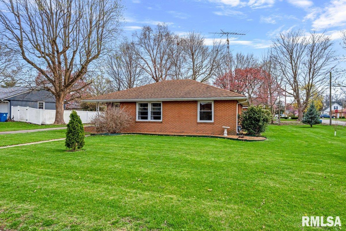 601 E Gibson Street, New Berlin, Illinois image 24