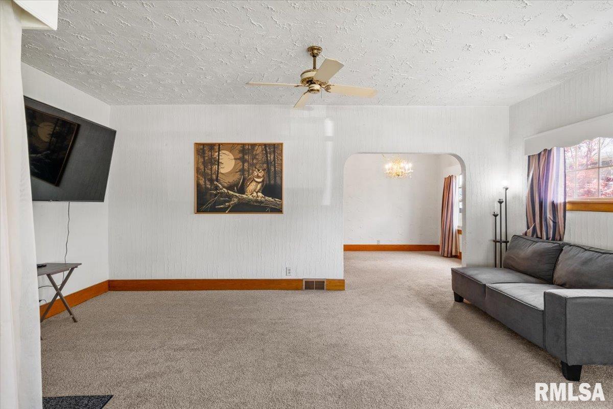 2320 6th Street, Moline, Illinois image 33