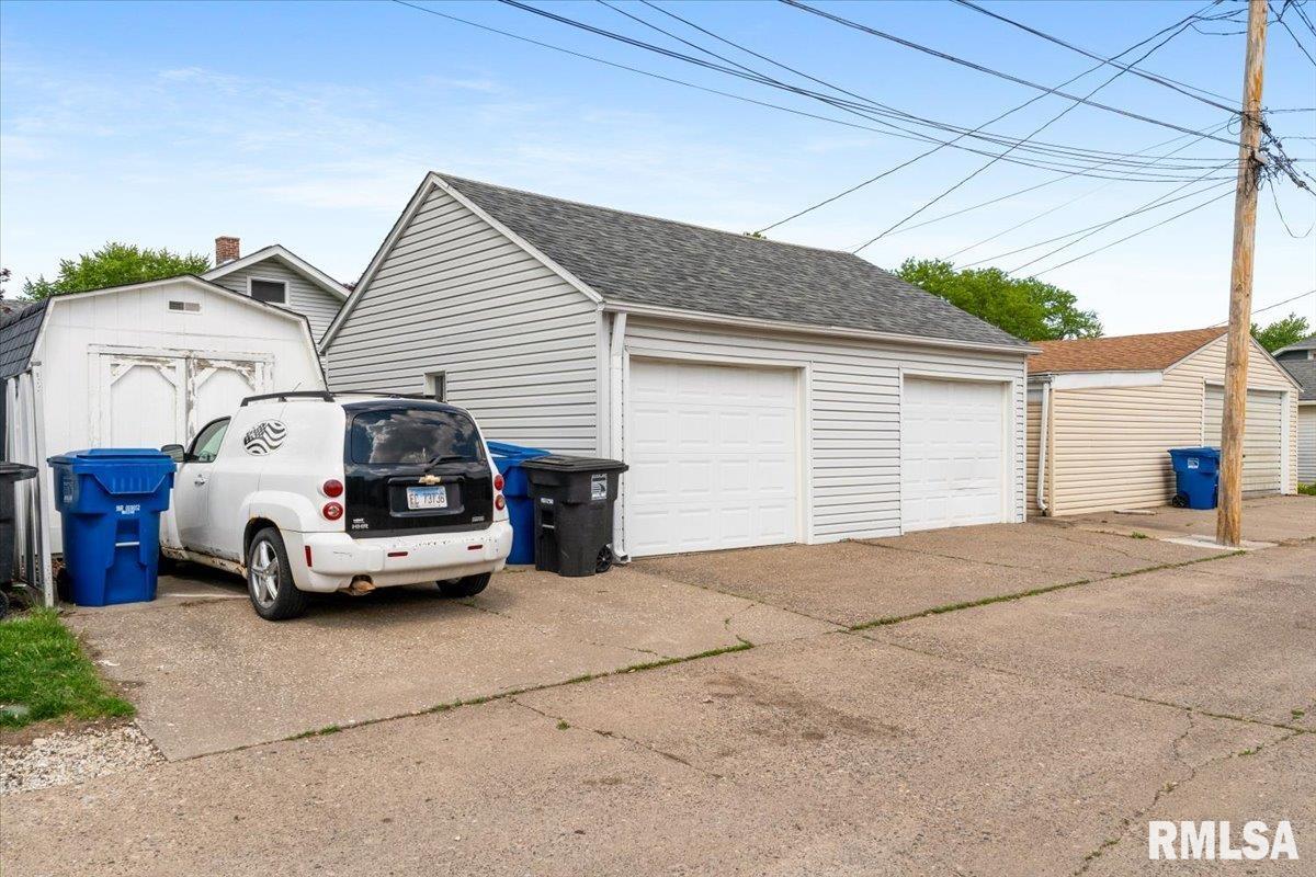 2320 6th Street, Moline, Illinois image 11