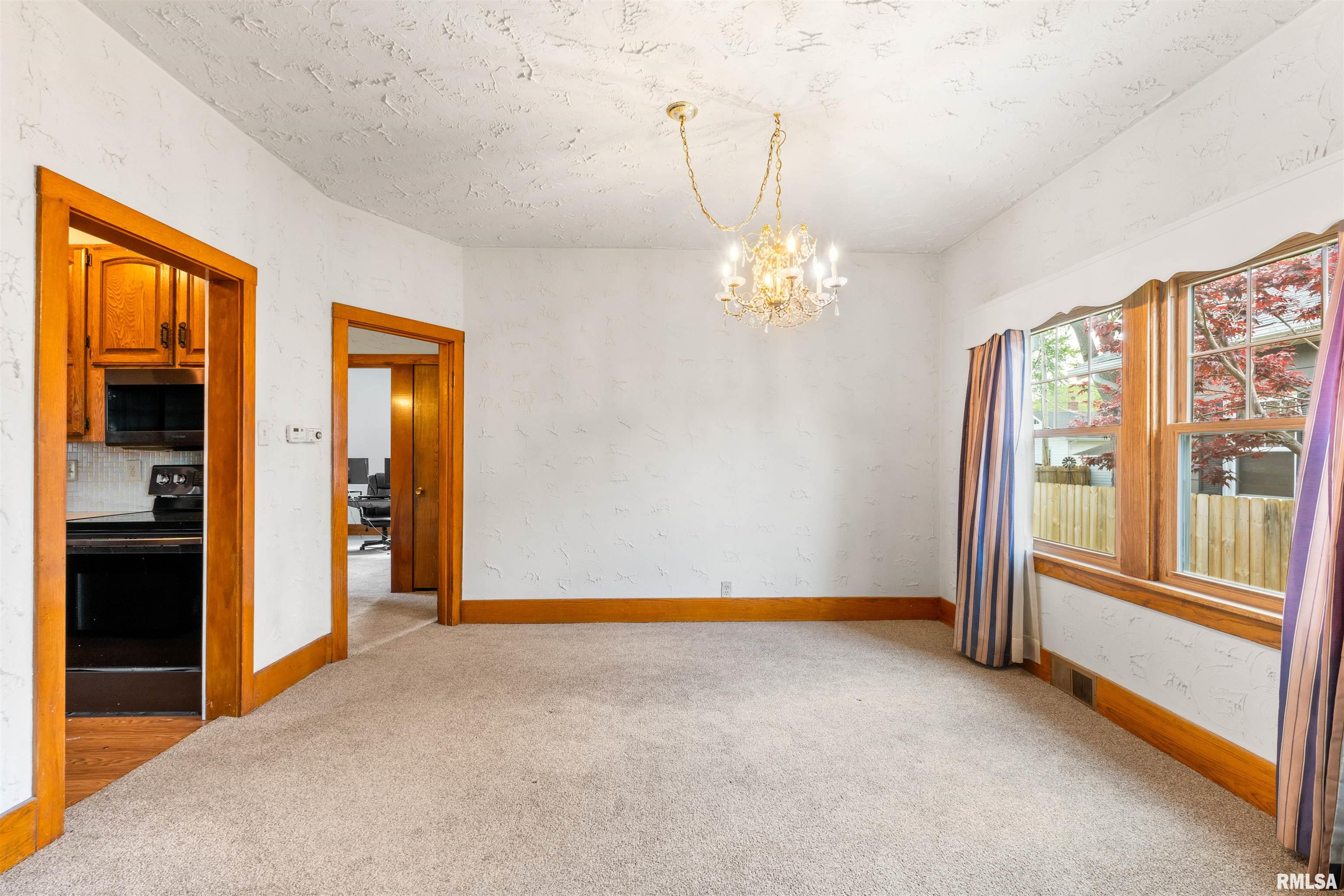2320 6th Street, Moline, Illinois image 17
