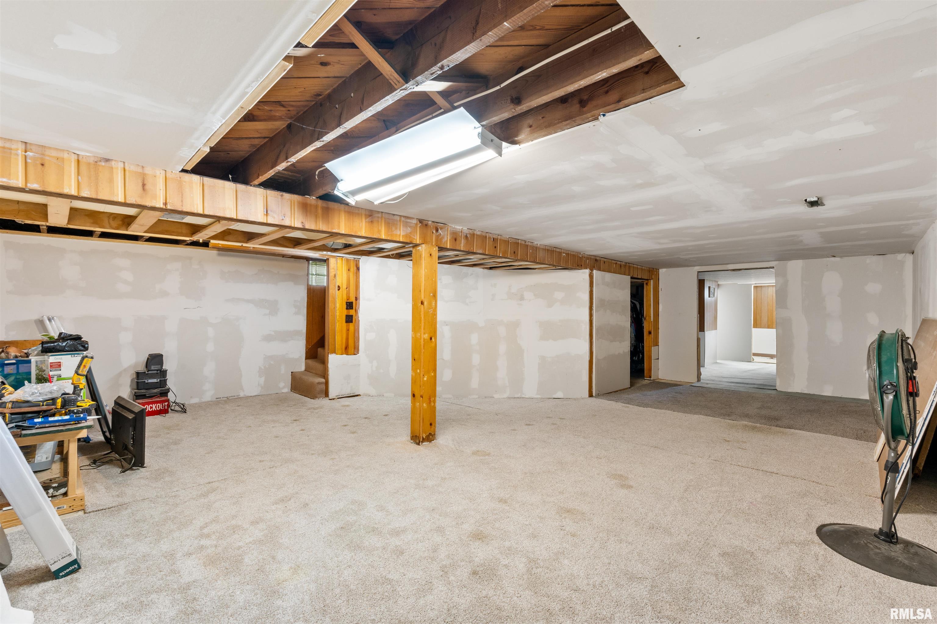 2320 6th Street, Moline, Illinois image 44