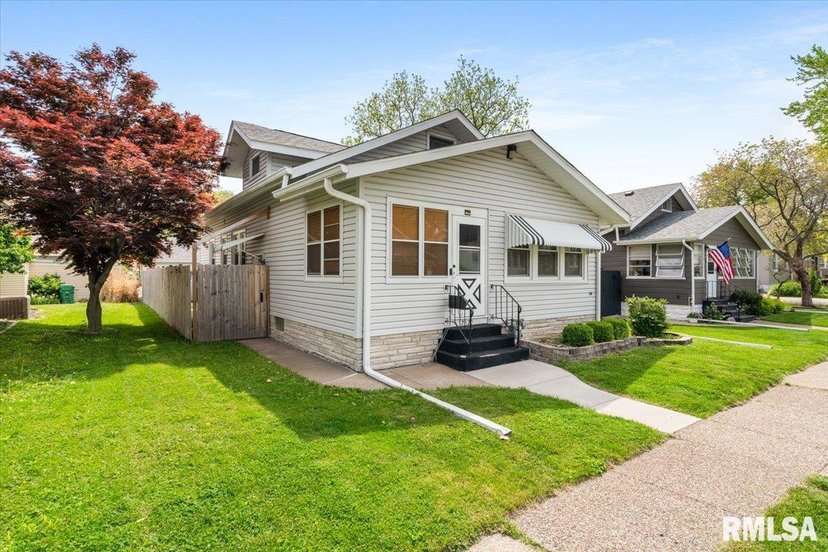 2320 6th Street, Moline, Illinois image 2
