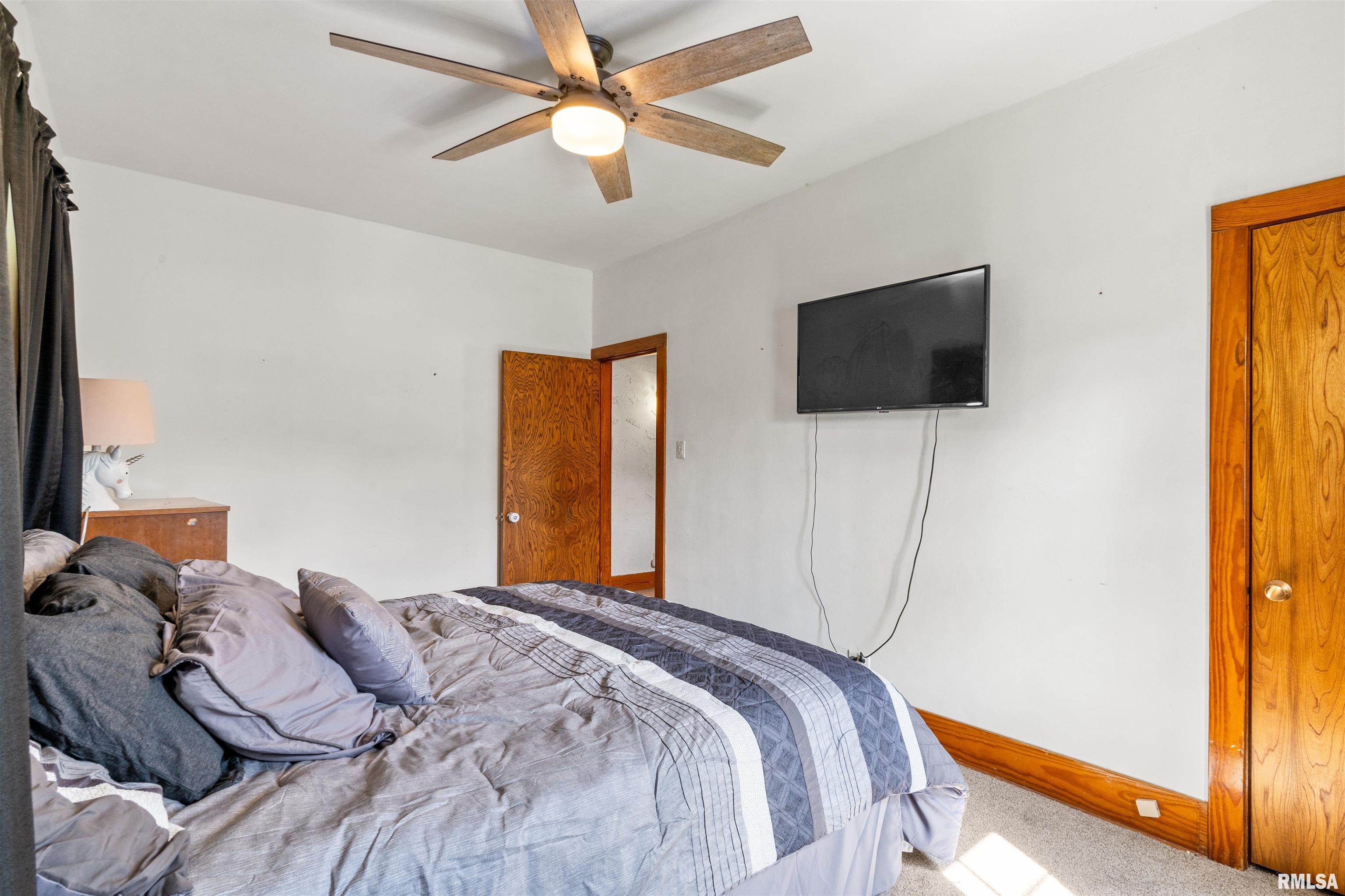 2320 6th Street, Moline, Illinois image 27