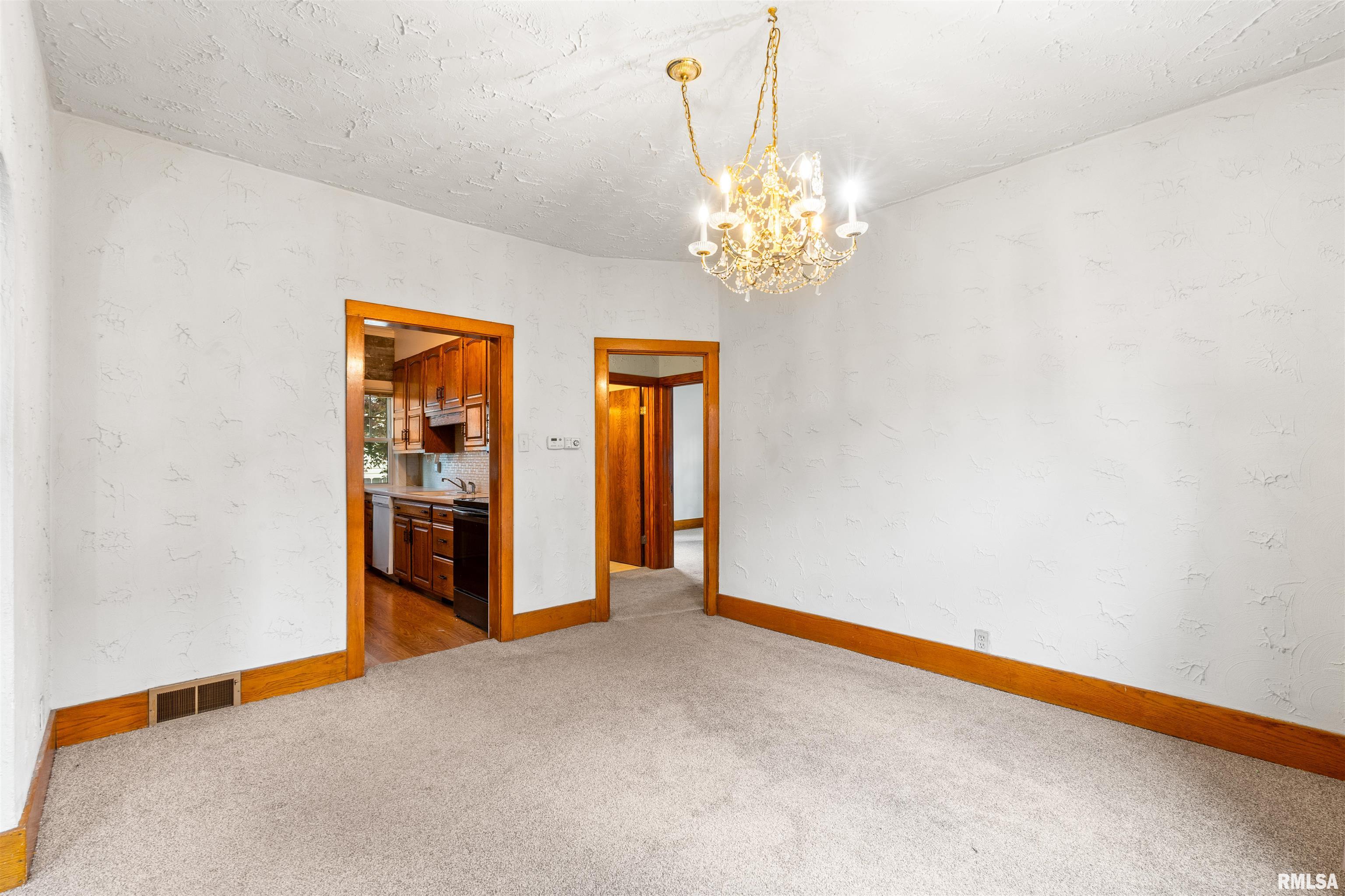 2320 6th Street, Moline, Illinois image 31