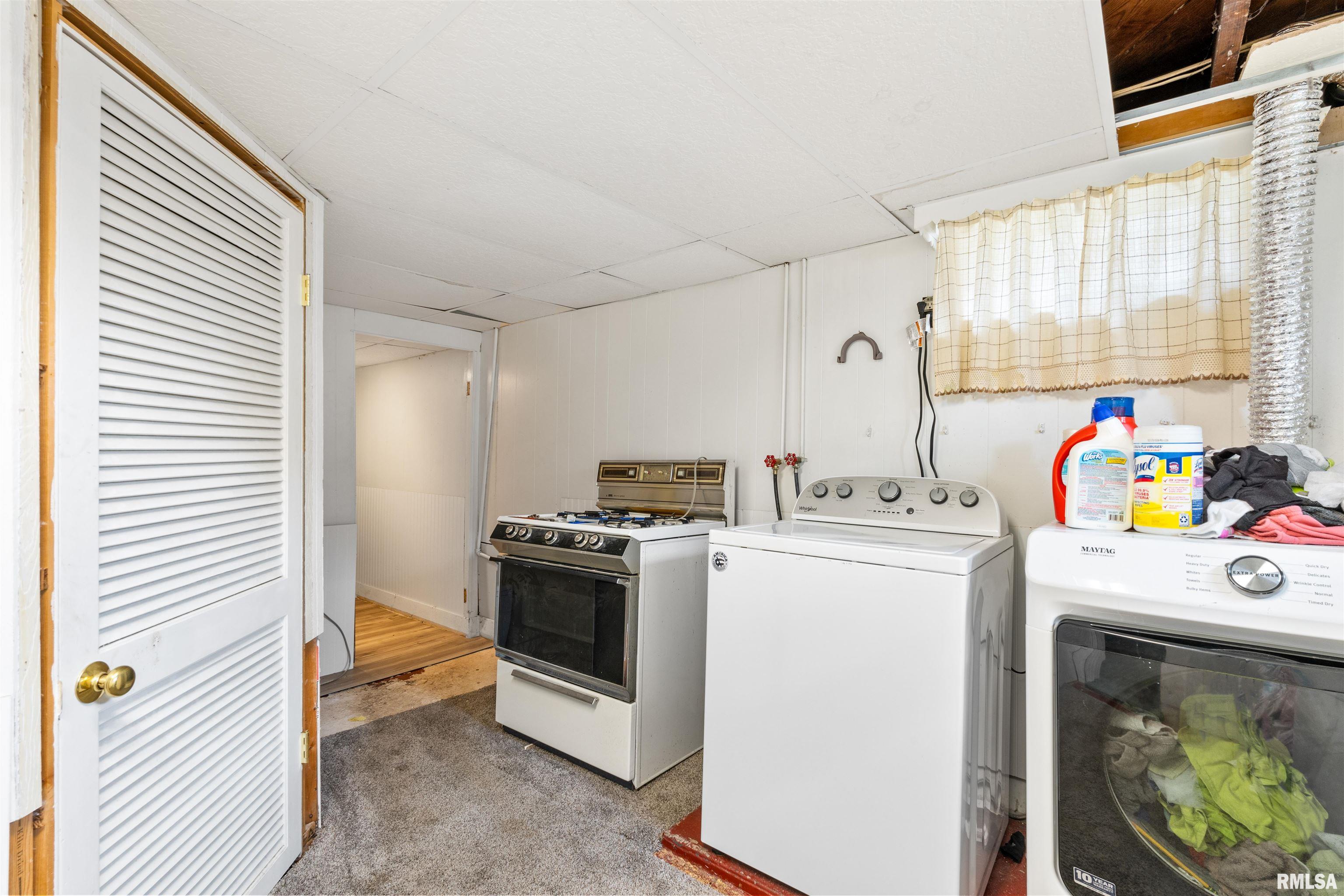 2320 6th Street, Moline, Illinois image 36