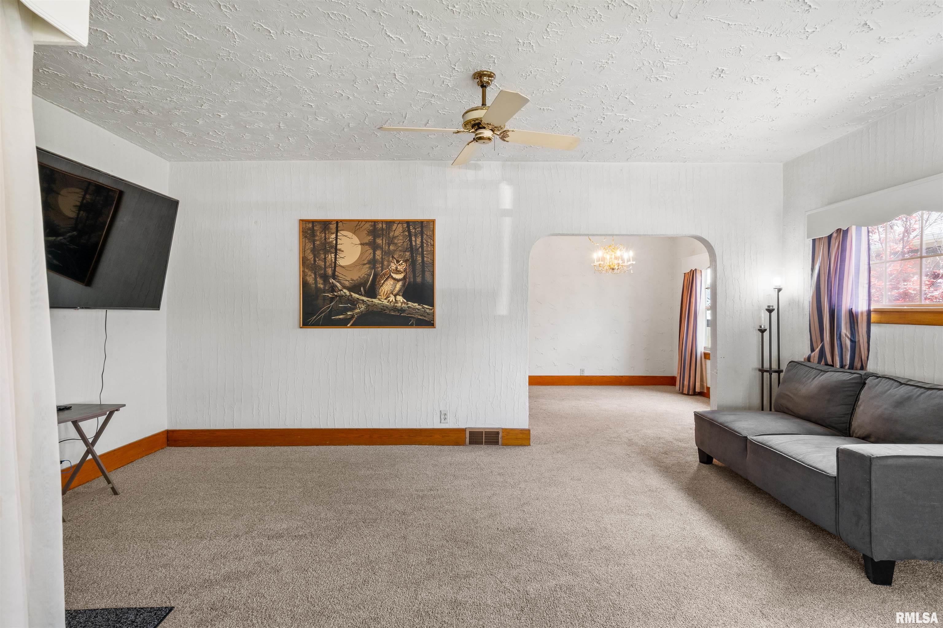 2320 6th Street, Moline, Illinois image 34