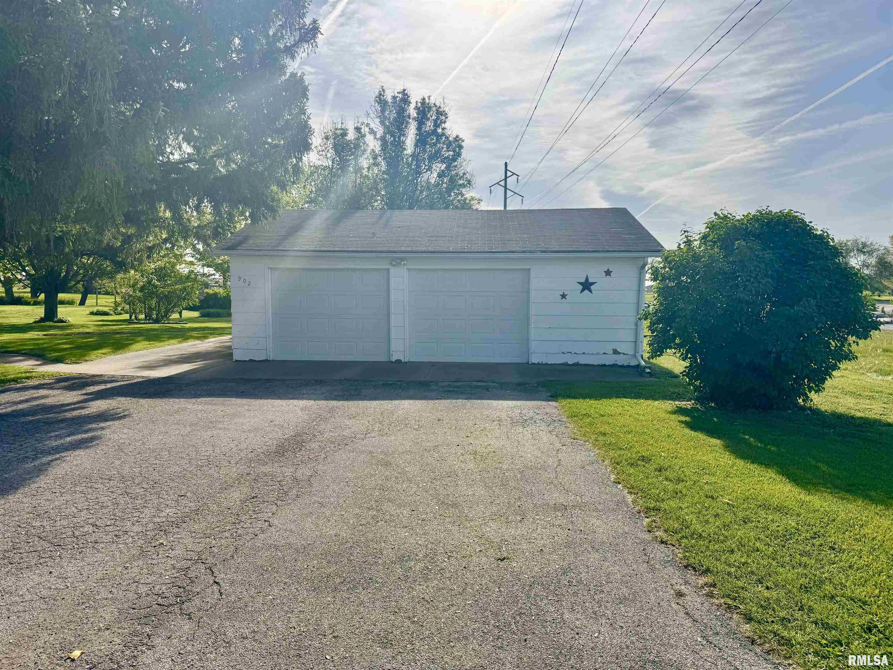 902 E Main Street, Aledo, Illinois image 33