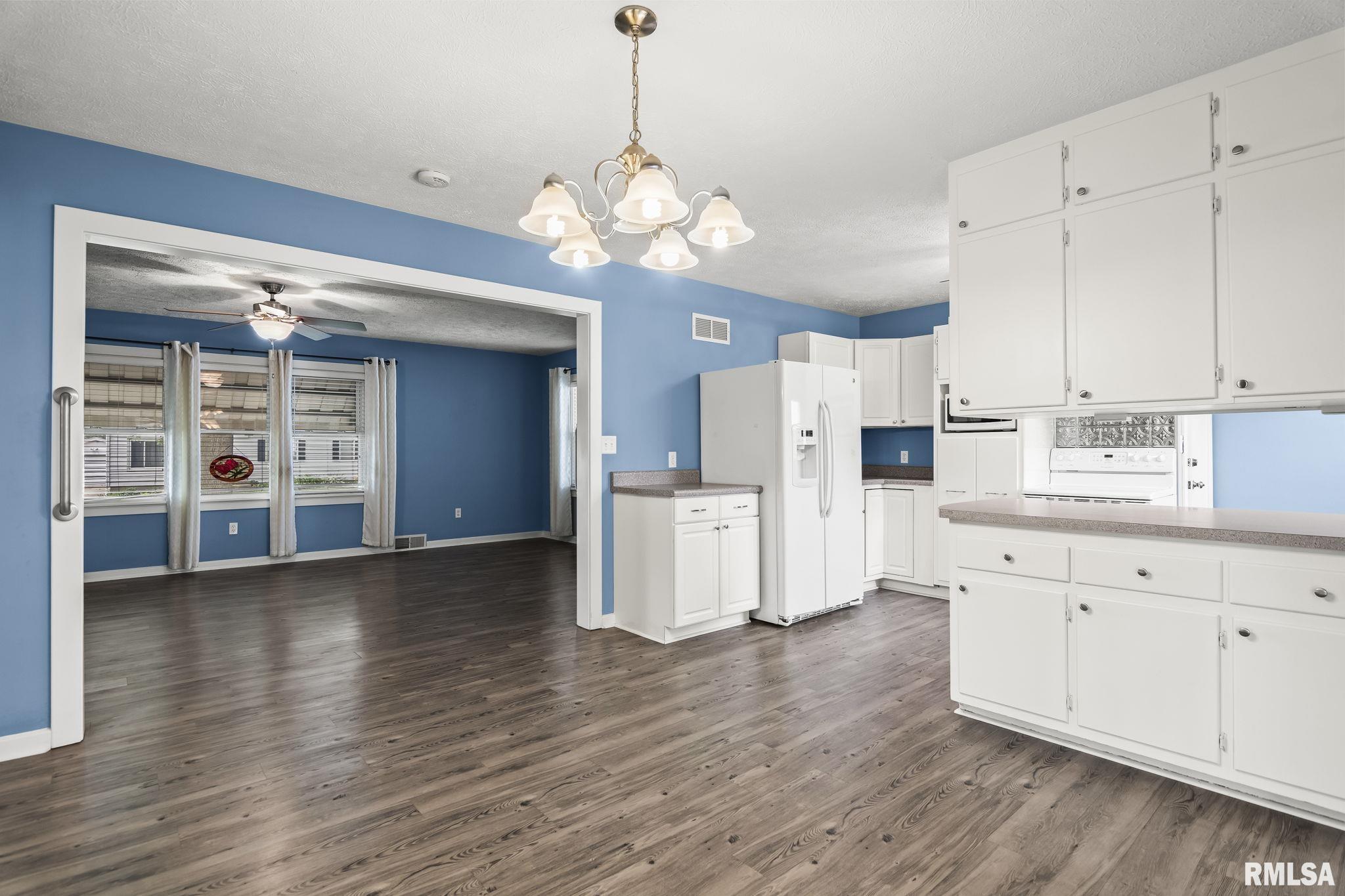 36 Bob O Link Drive, Springfield, Illinois image 10