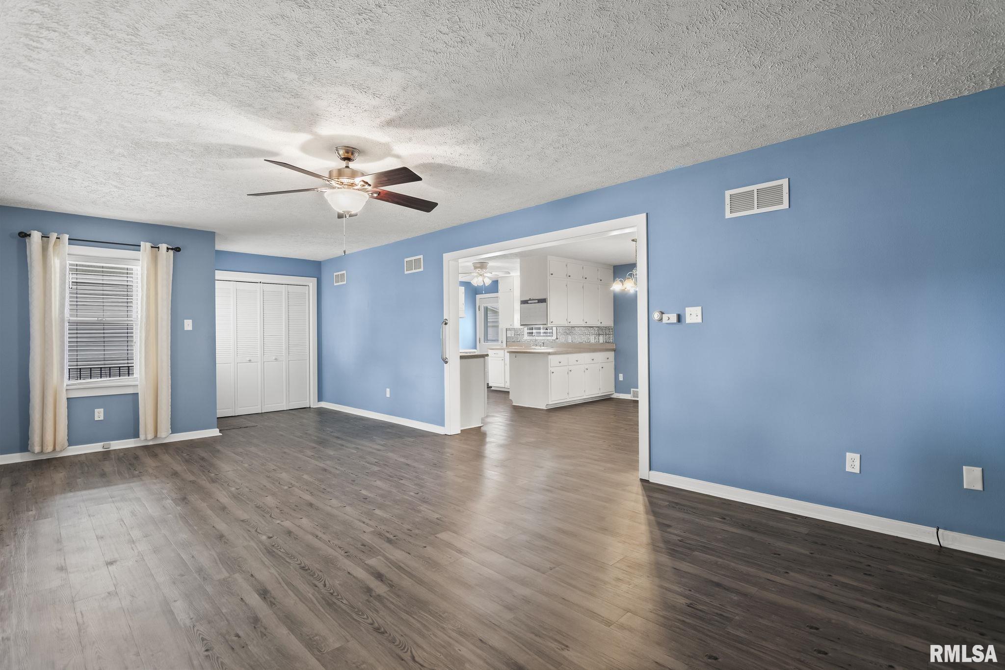 36 Bob O Link Drive, Springfield, Illinois image 8