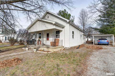 Homes For Sale - 819 E Adams Street<br/> Christian County, Taylorville, IL 62568