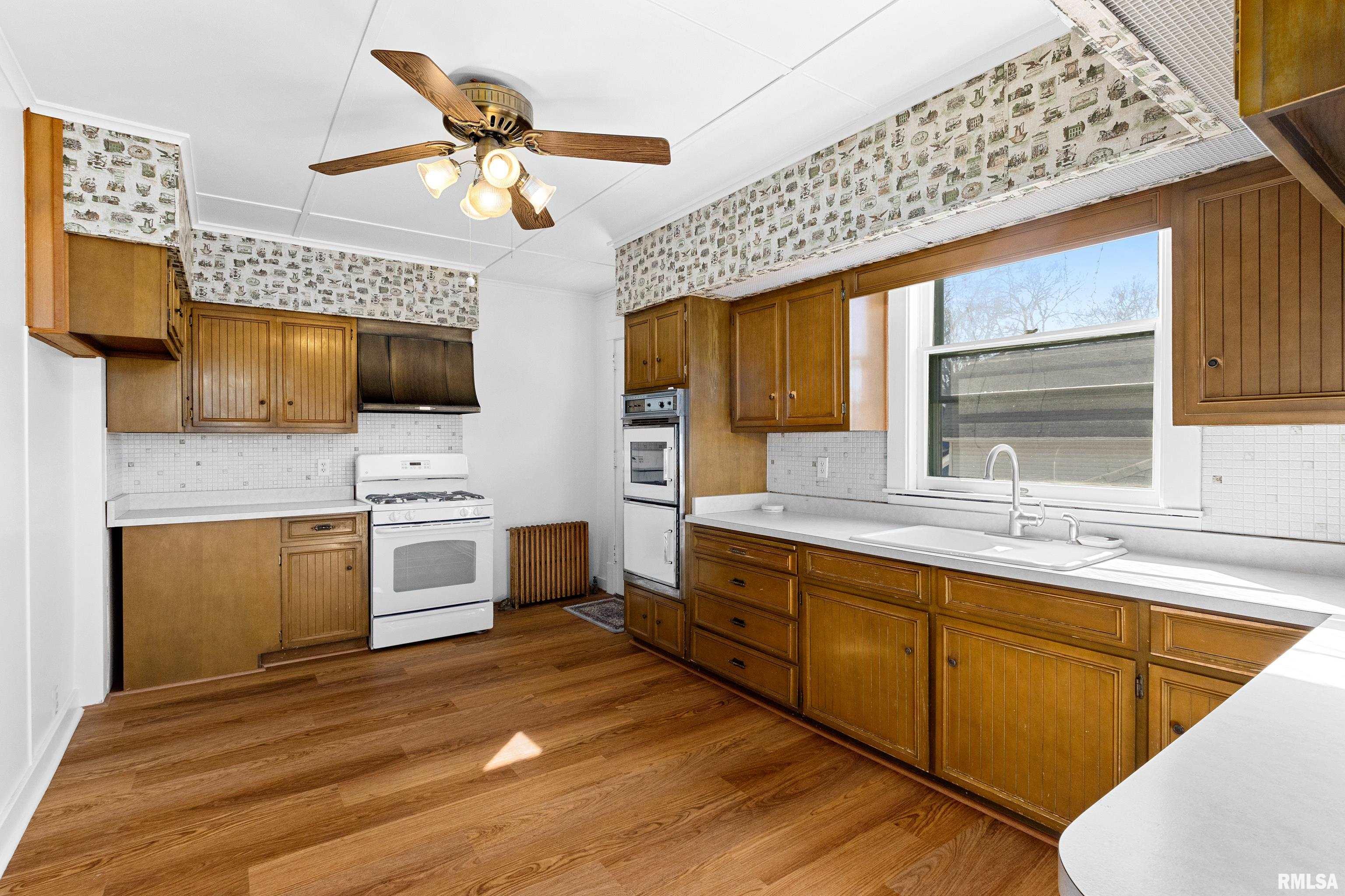 801 S 5th Street, Pekin, Illinois image 12