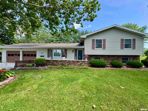 Homes For Sale - 2001 W Jackson Street #C<br/> Macomb, IL 61455