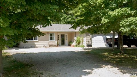 Homes For Sale - 206 Alconbury Road<br/> Metamora, IL 61548