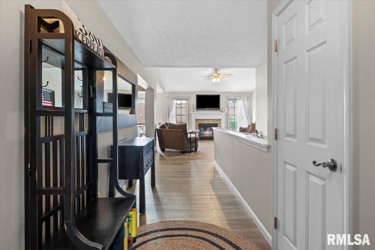 3801 Kerry Boulevard, Springfield, Illinois image 2