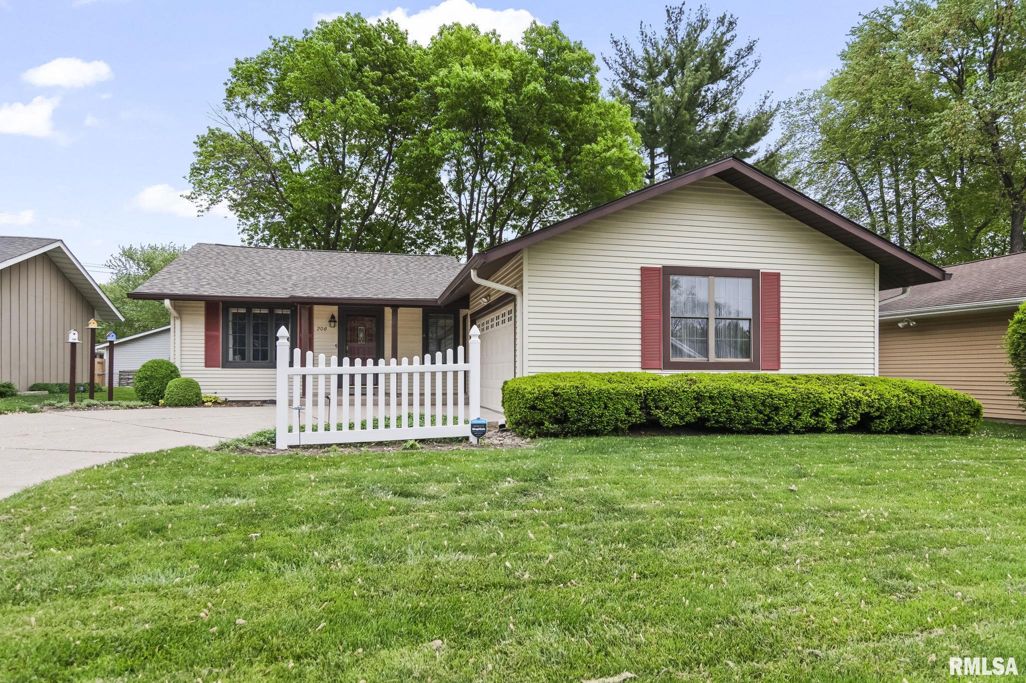 208 Glasgow Drive, Springfield, Illinois image 3