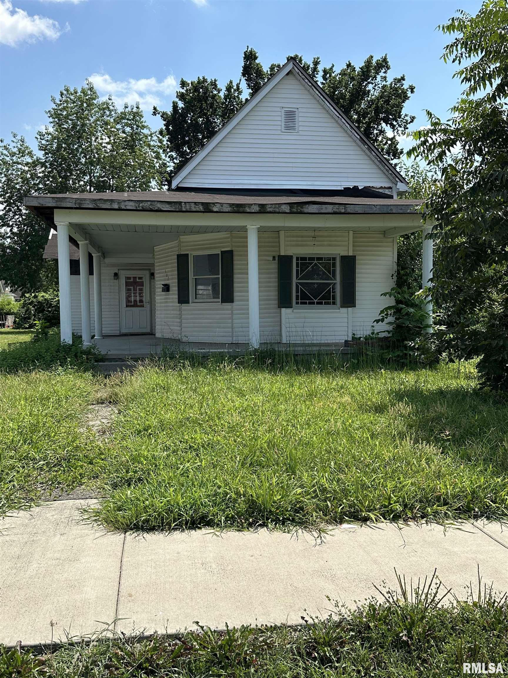 502 W Randolph Street, Pinckneyville, Illinois image 1